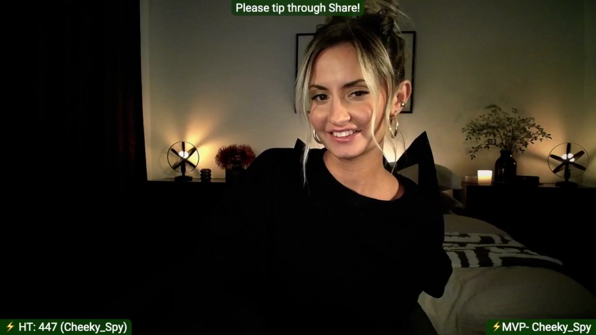 Gallery image thumbnail from AlanaWylde's myfreecams stream on, 11/16/2025, 04:37 image 16 of 20