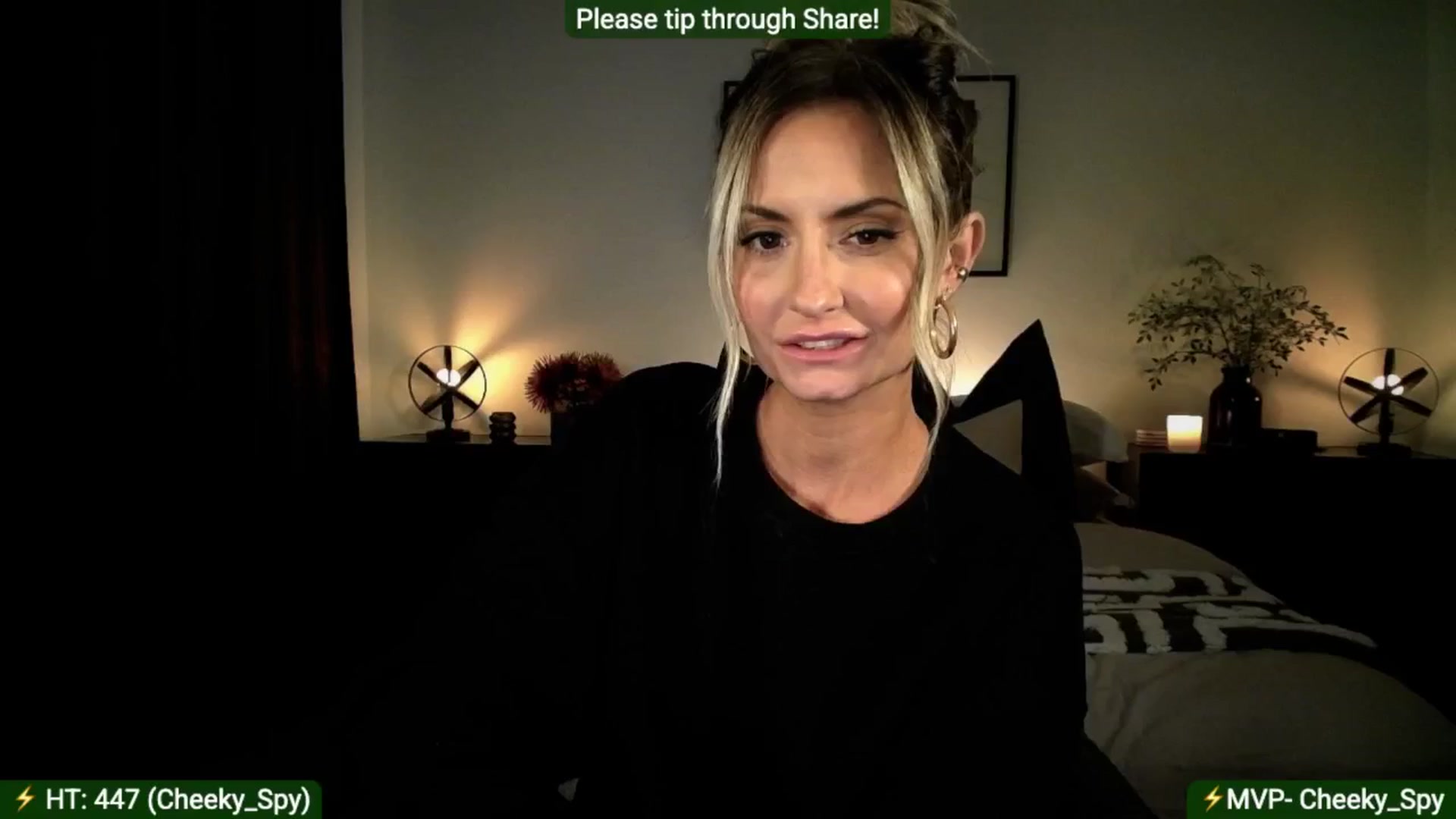 Gallery image thumbnail from AlanaWylde's myfreecams stream on, 11/16/2025, 04:37 image 19 of 20