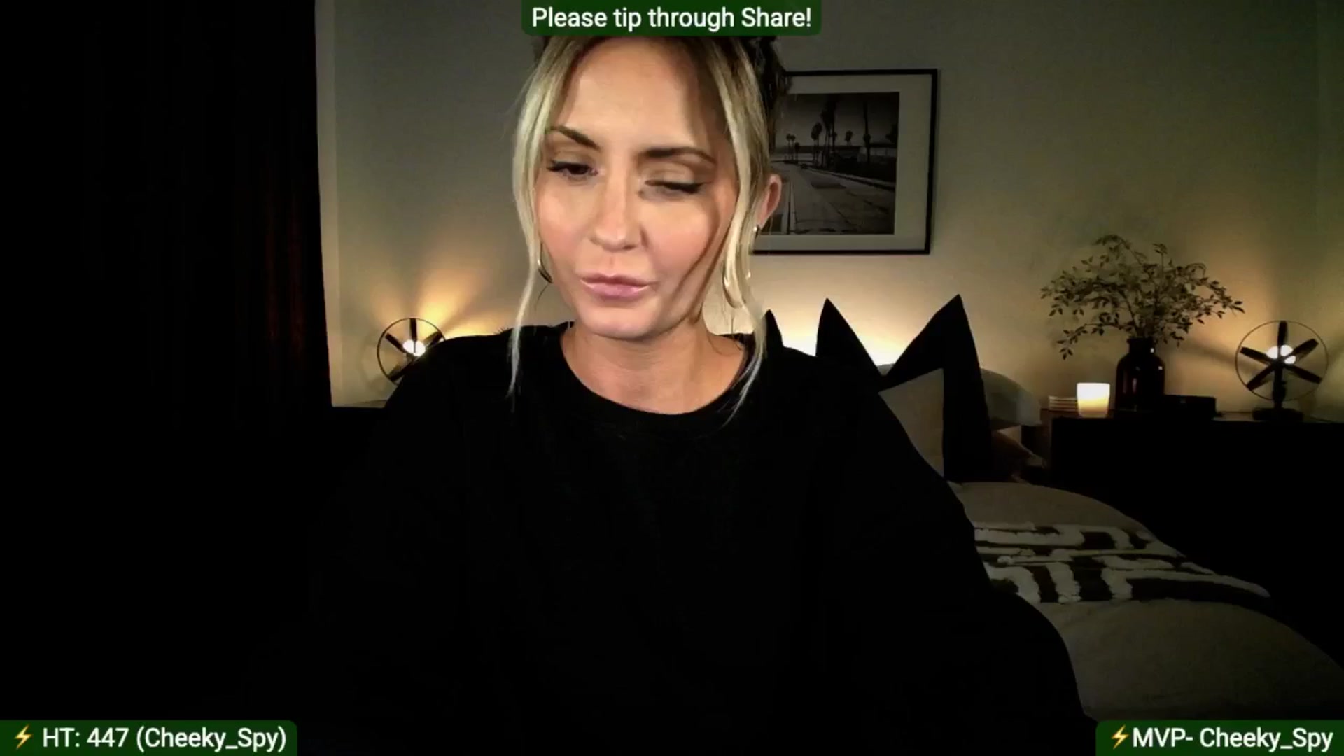 Gallery image thumbnail from AlanaWylde's myfreecams stream on, 11/16/2025, 05:37 image 1 of 20