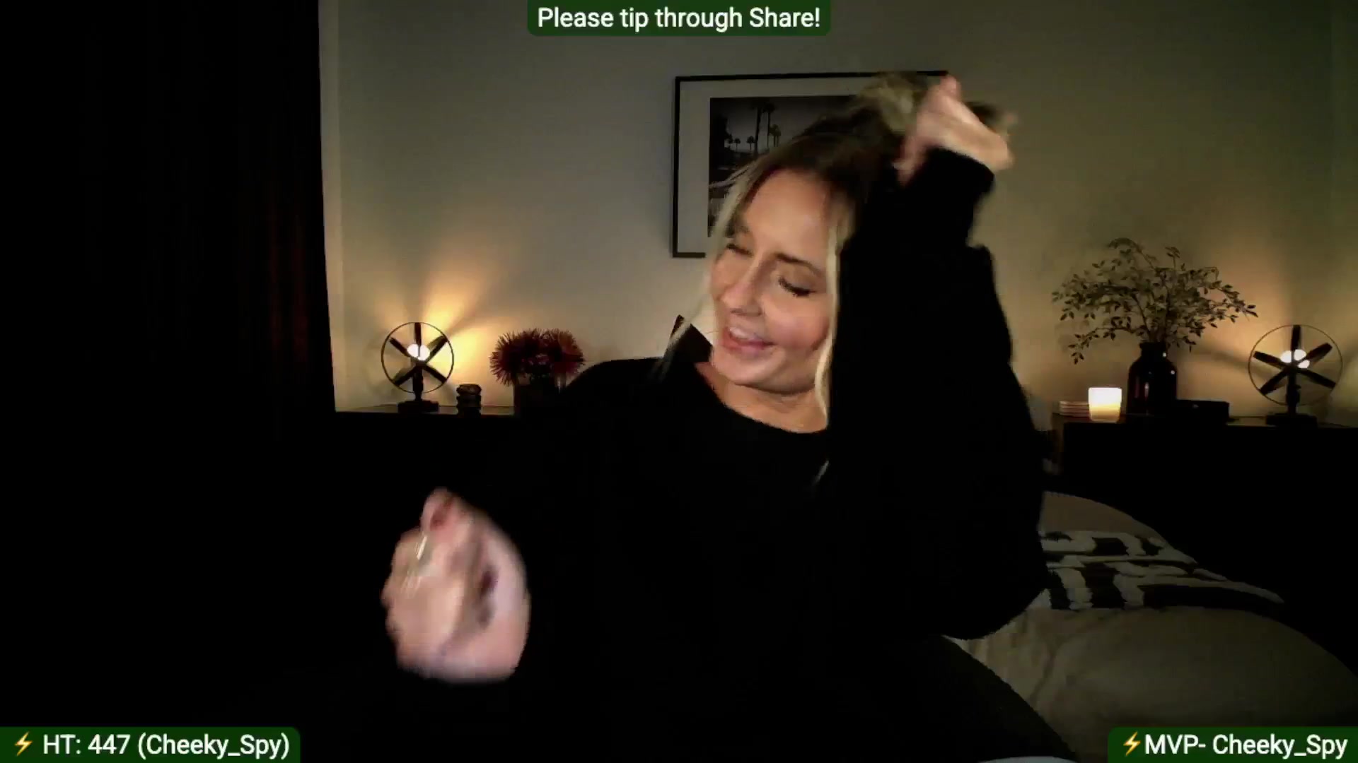 Gallery image thumbnail from AlanaWylde's myfreecams stream on, 11/16/2025, 05:37 image 13 of 20