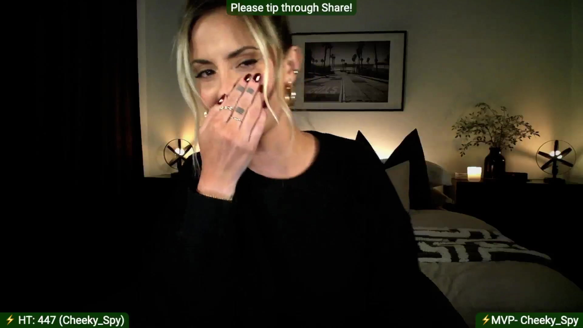 Gallery image thumbnail from AlanaWylde's myfreecams stream on, 11/16/2025, 05:37 image 6 of 20