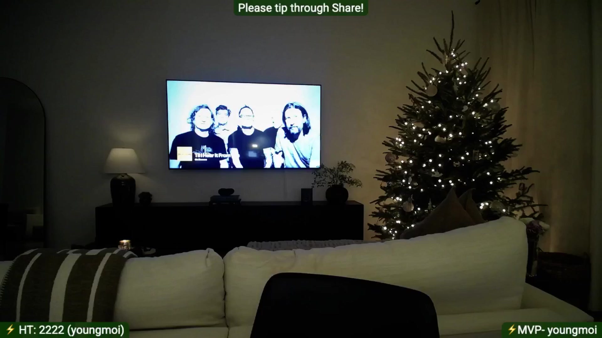 Gallery image thumbnail from AlanaWylde's myfreecams stream on, 12/12/2025, 06:46 image 15 of 20