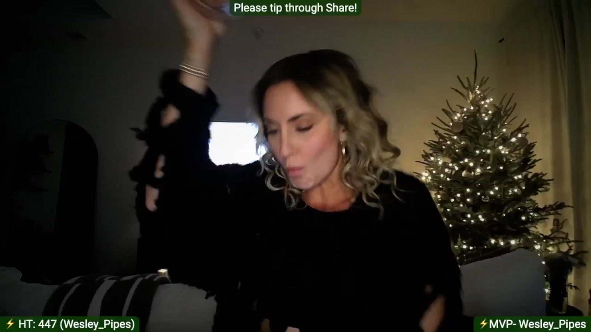 Gallery image thumbnail from AlanaWylde's myfreecams stream on, 12/13/2025, 06:30 image 9 of 20