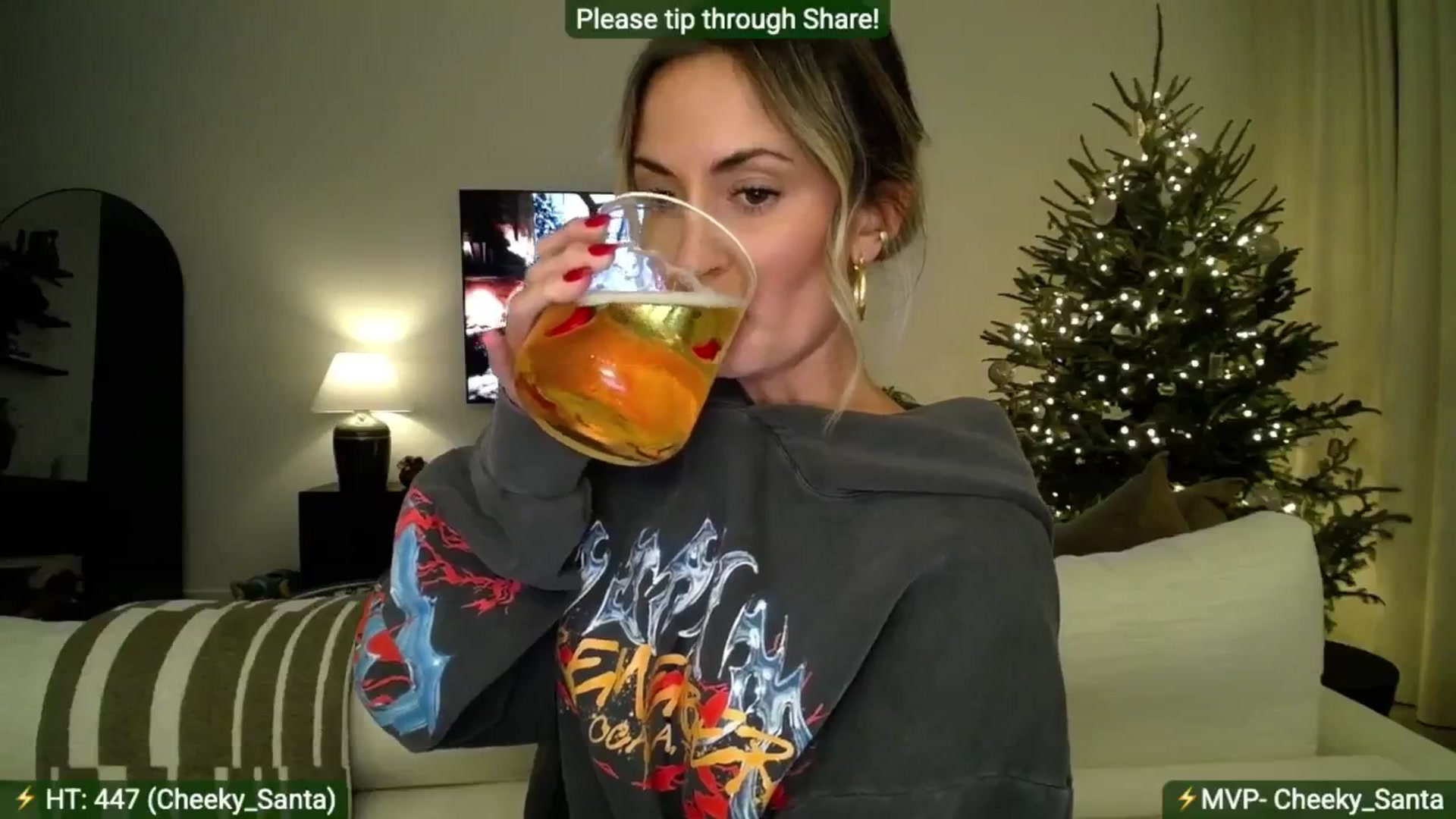 Gallery image thumbnail from AlanaWylde's myfreecams stream on, 12/21/2025, 06:03 image 8 of 20