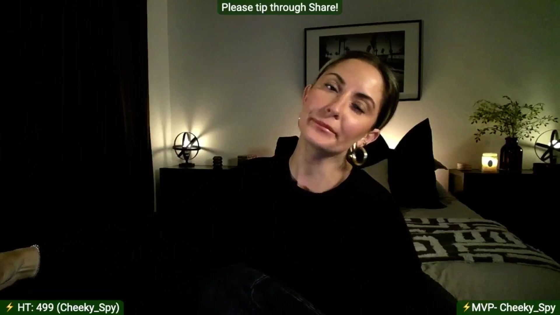 Gallery image thumbnail from AlanaWylde's myfreecams stream on, 01/02/2026, 05:01 image 13 of 20