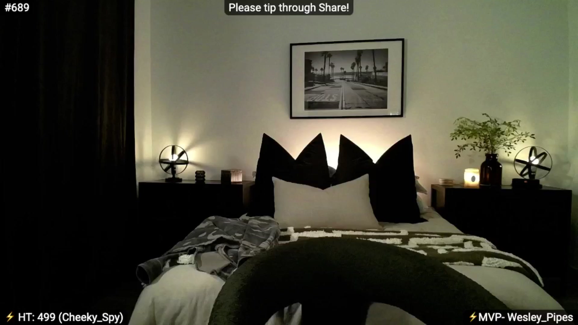 Gallery image thumbnail from AlanaWylde's myfreecams stream on, 01/03/2026, 08:22 image 5 of 20