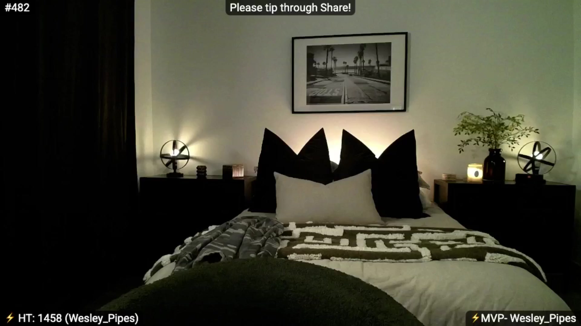 Gallery image thumbnail from AlanaWylde's myfreecams stream on, 01/03/2026, 08:22 image 15 of 20