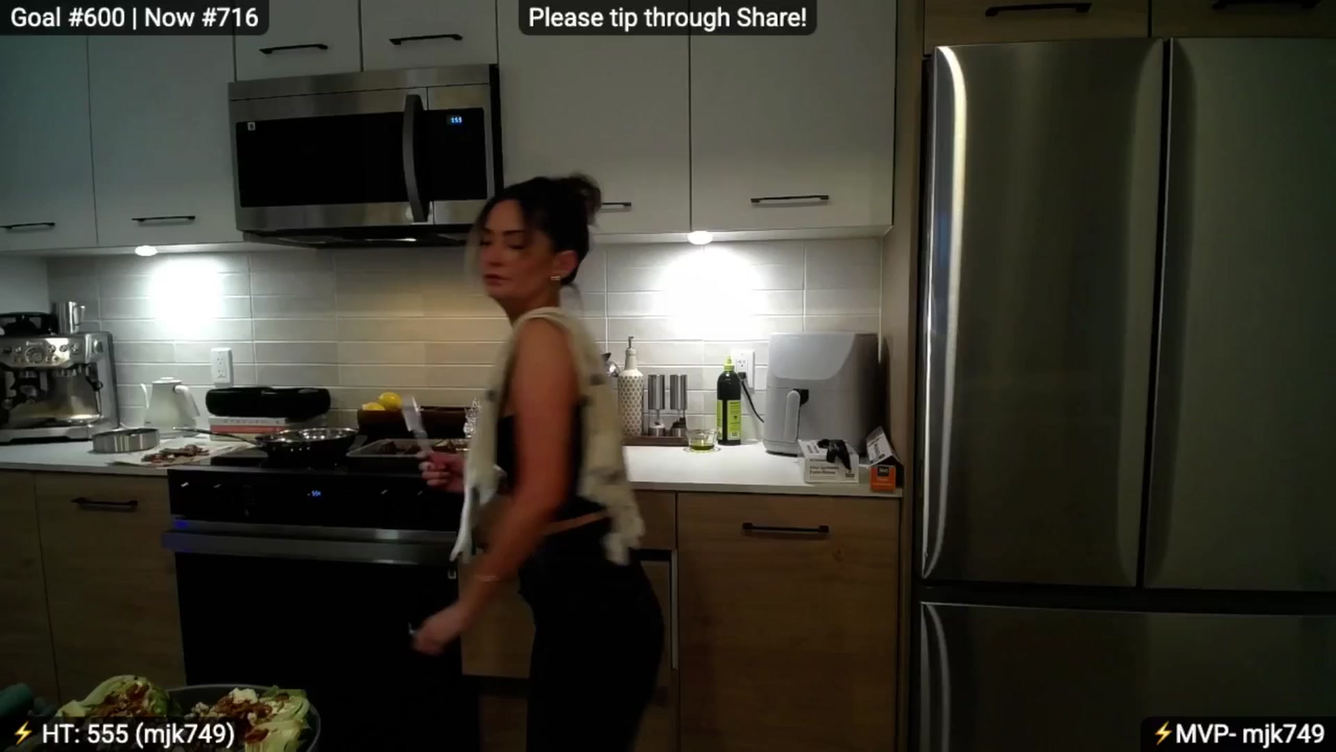 Gallery image thumbnail from AlanaWylde's myfreecams stream on, 03/22/2026, 22:12 image 17 of 20