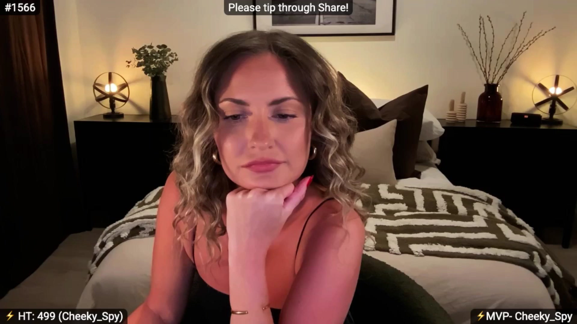 Gallery image thumbnail from AlanaWylde's myfreecams stream on, 04/17/2026, 02:58 image 4 of 20