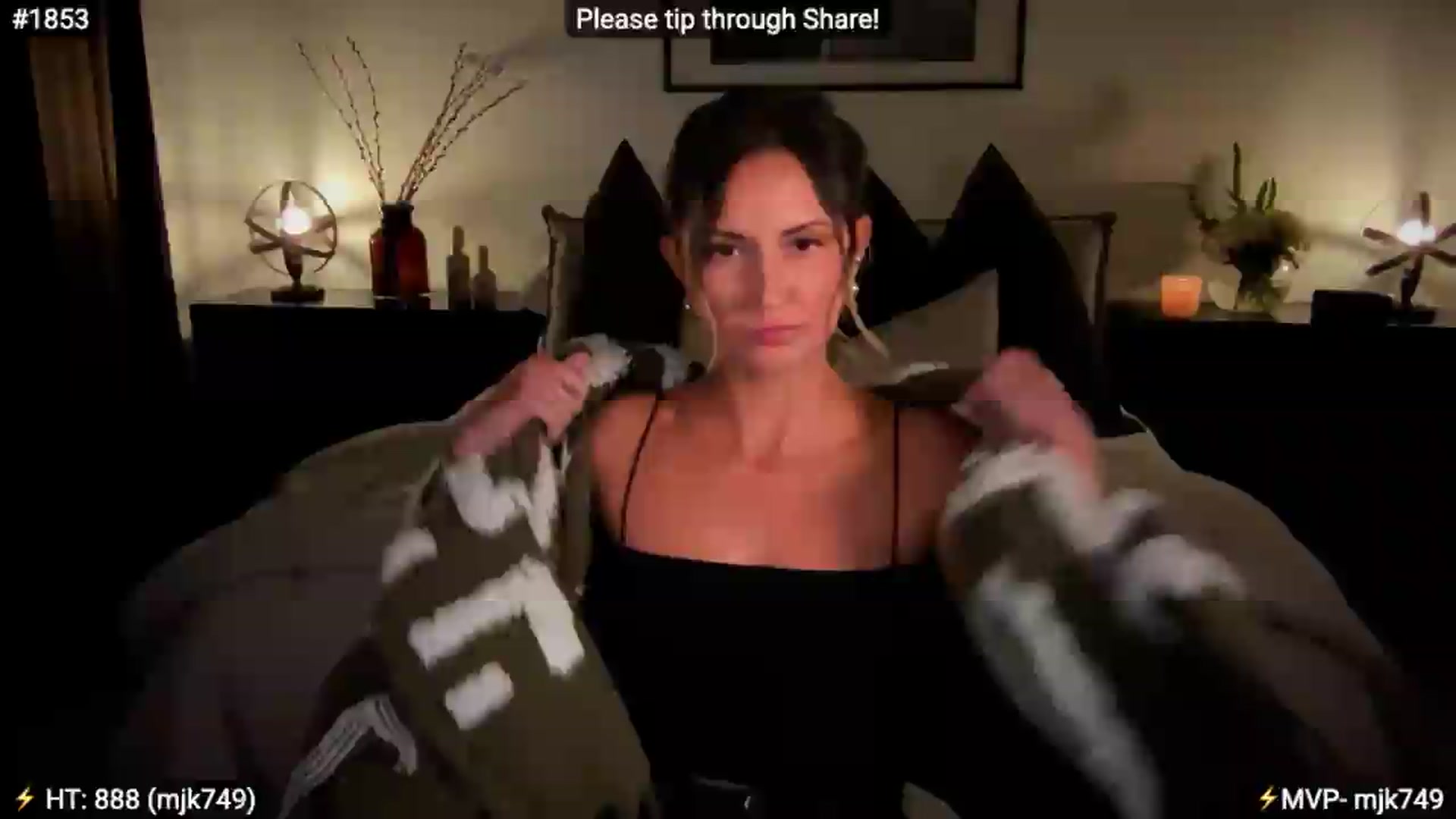 Gallery image thumbnail from AlanaWylde's myfreecams stream on, 06/06/2026, 05:30 image 13 of 20