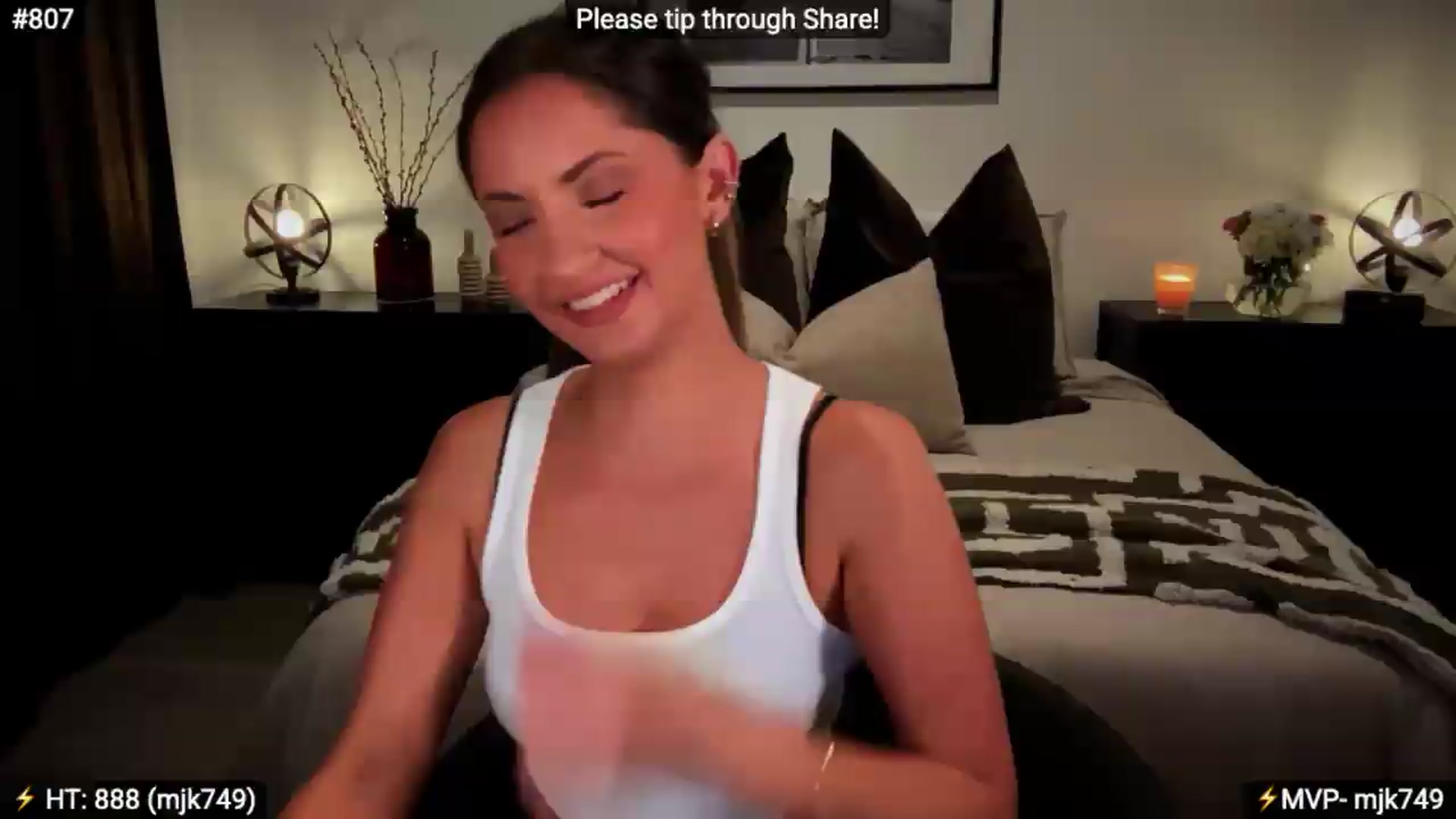 Gallery image thumbnail from AlanaWylde's myfreecams stream on, 08/30/2026, 03:11 image 14 of 20