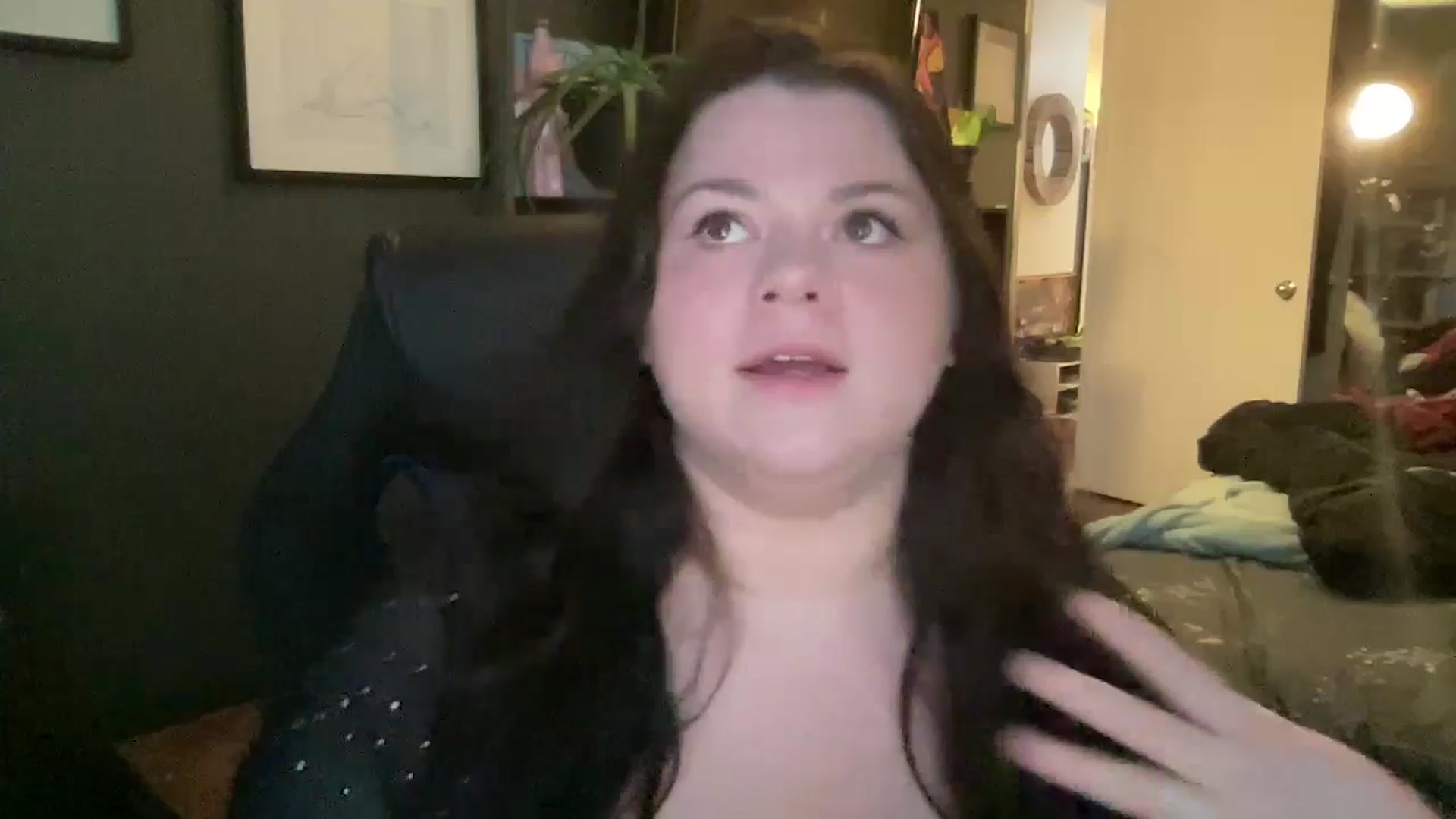 Gallery image thumbnail from Alanaa's myfreecams stream on, 04/28/2024, 24:39 image 20 of 20