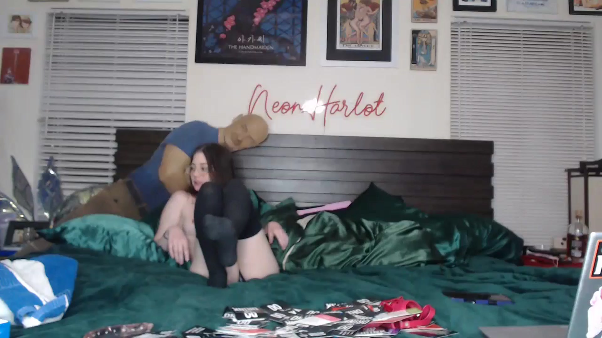 Gallery image thumbnail from AlaskaJaneXO's myfreecams stream on, 12/21/2024, 09:56 image 9 of 20