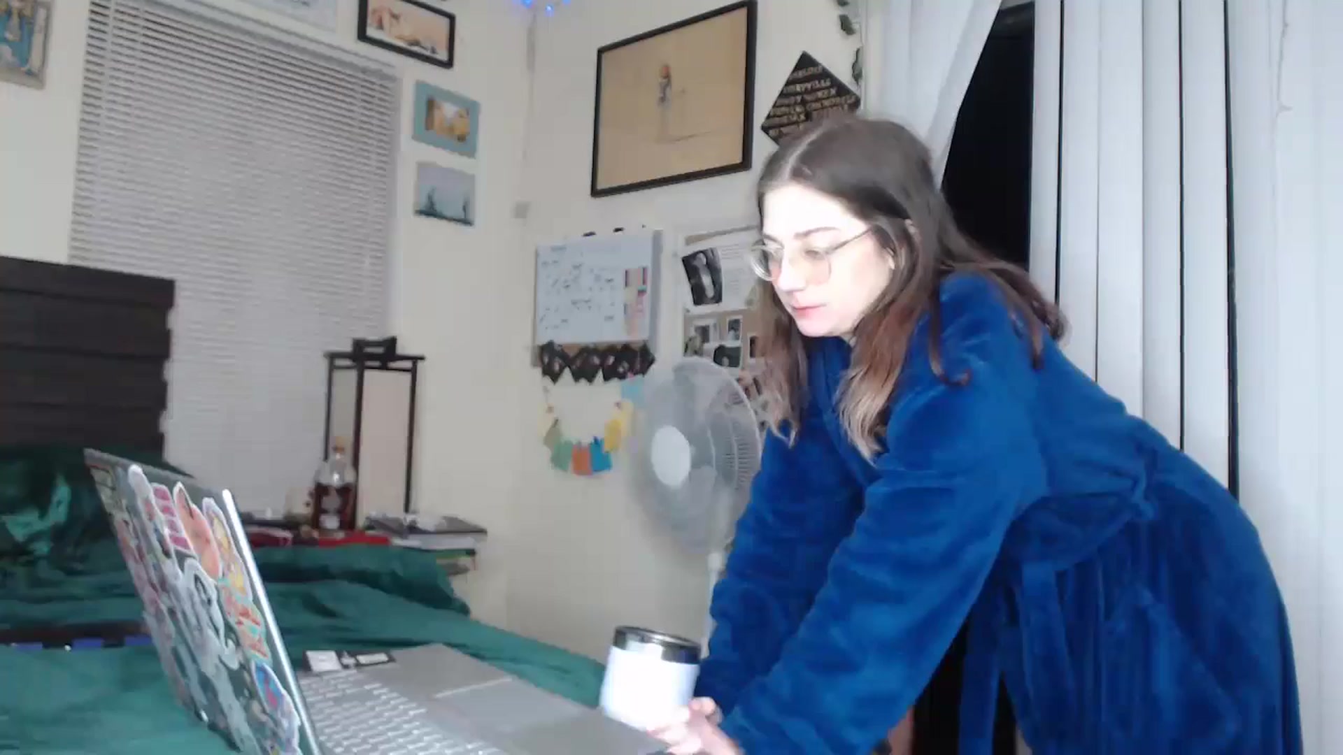 Gallery image thumbnail from AlaskaJaneXO's myfreecams stream on, 12/21/2024, 09:56 image 15 of 20