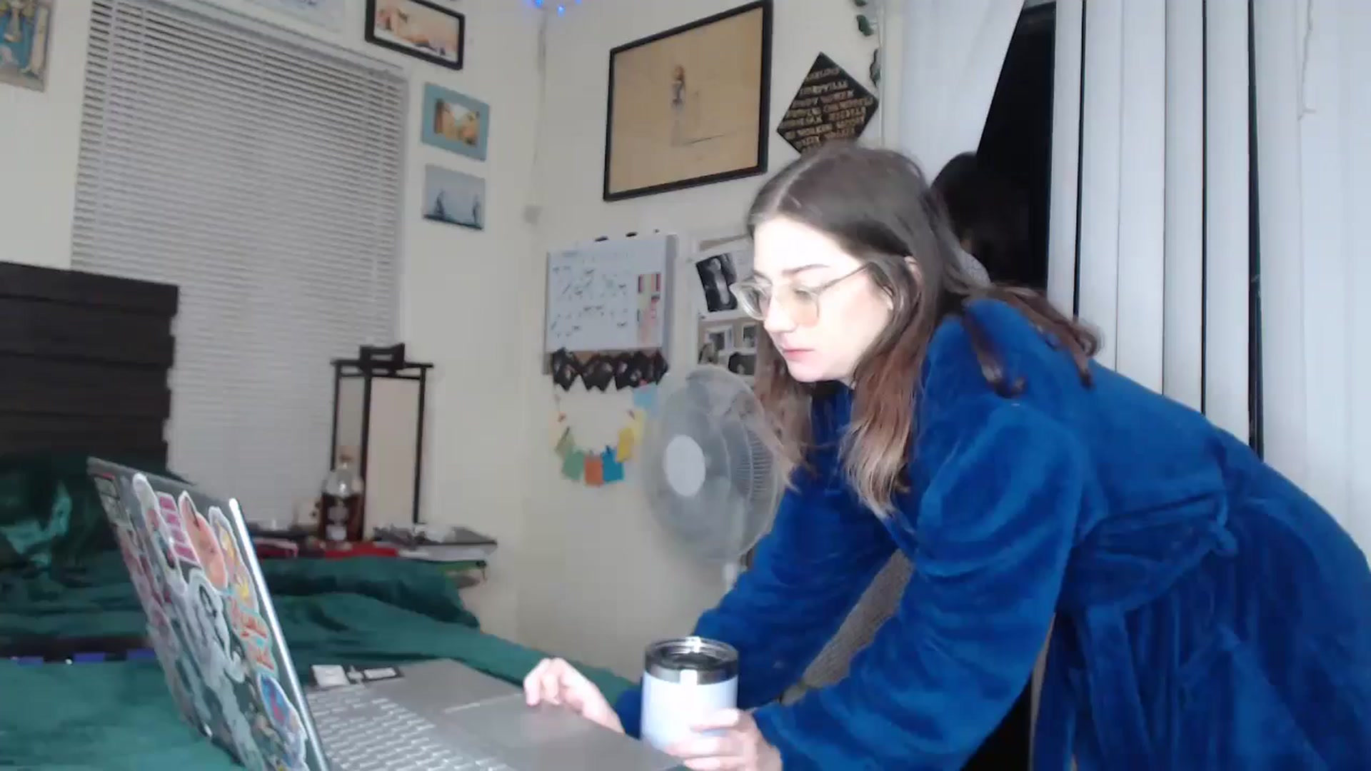 Gallery image thumbnail from AlaskaJaneXO's myfreecams stream on, 12/21/2024, 09:56 image 14 of 20