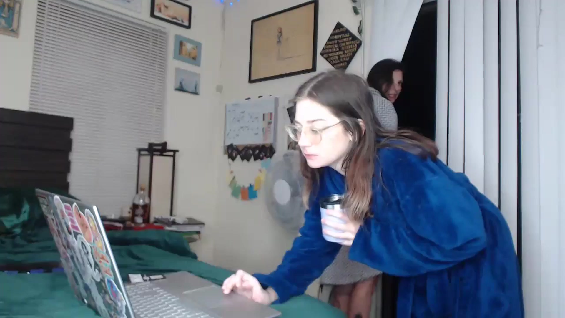 Gallery image thumbnail from AlaskaJaneXO's myfreecams stream on, 12/21/2024, 09:56 image 13 of 20