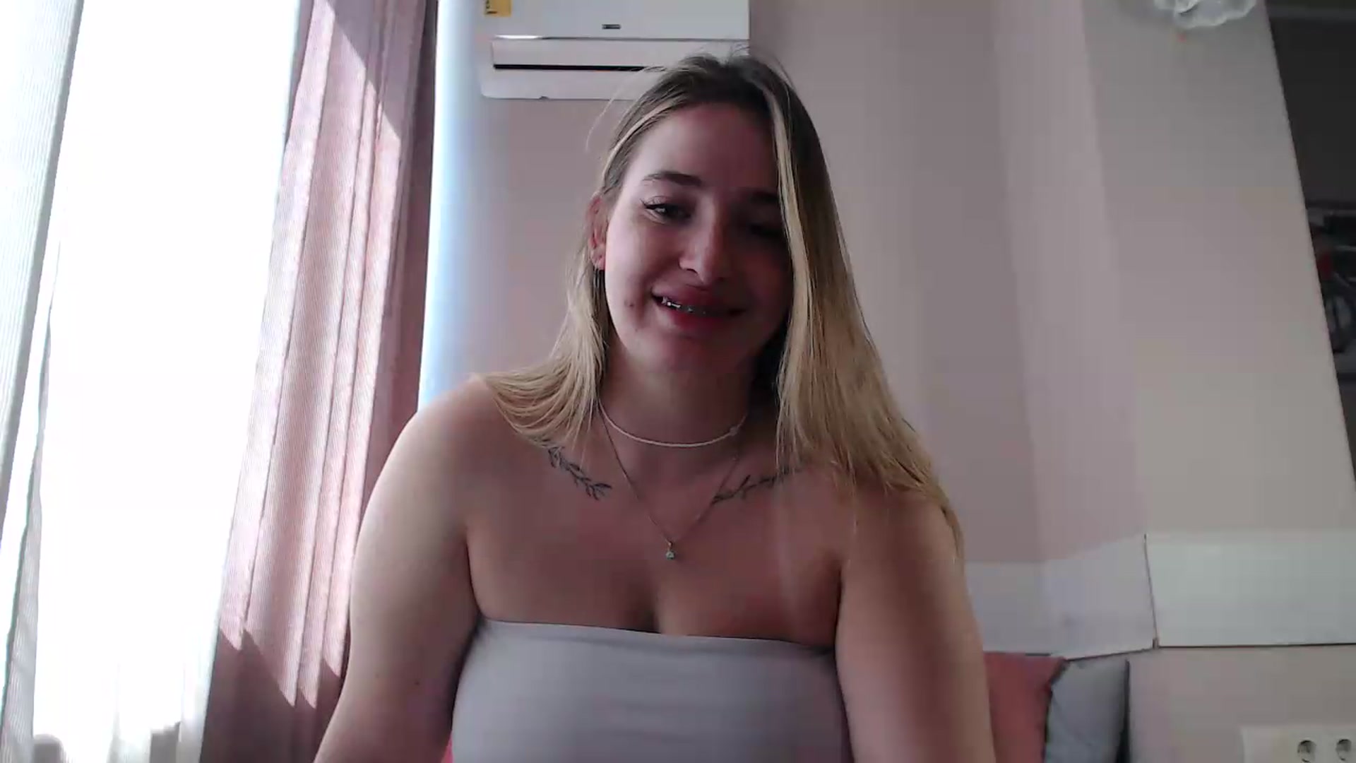 Gallery image thumbnail from Alaya_Wink's myfreecams stream on, 08/15/2026, 09:54 image 6 of 20