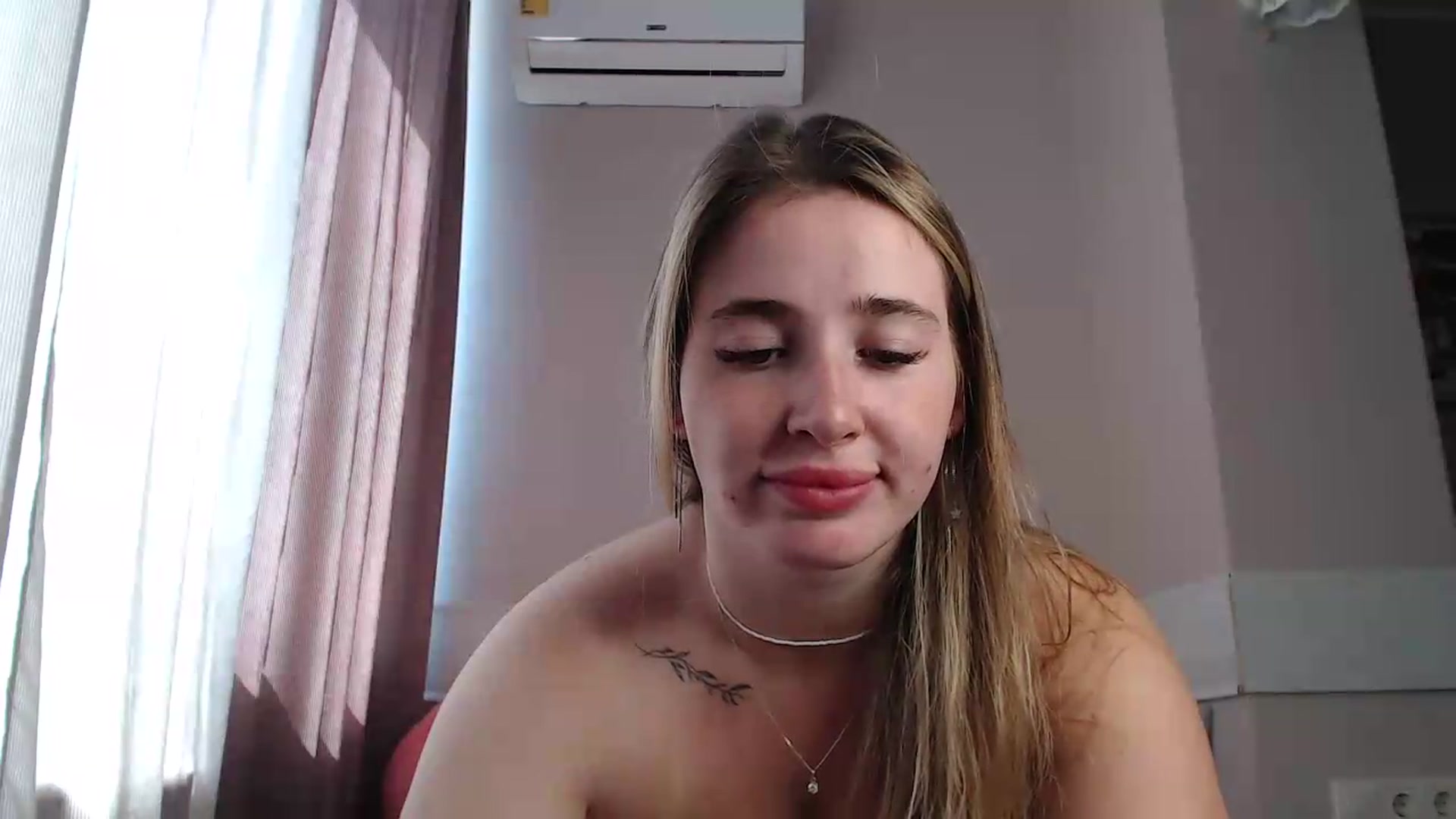 Gallery image thumbnail from Alaya_Wink's myfreecams stream on, 08/15/2026, 09:54 image 15 of 20
