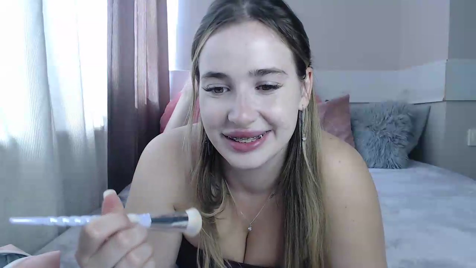Gallery image thumbnail from Alaya_Wink's myfreecams stream on, 08/16/2026, 08:31 image 15 of 20