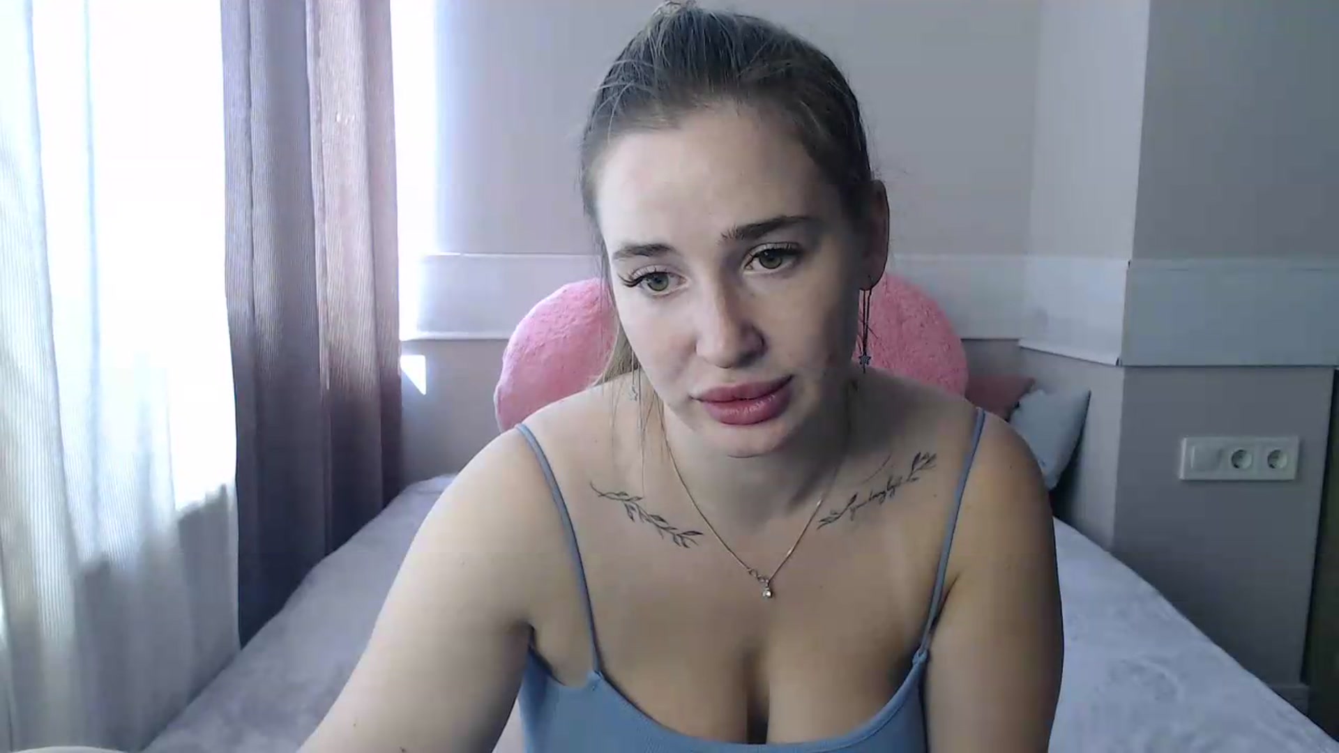Gallery image thumbnail from Alaya_Wink's myfreecams stream on, 08/17/2026, 08:54 image 7 of 20