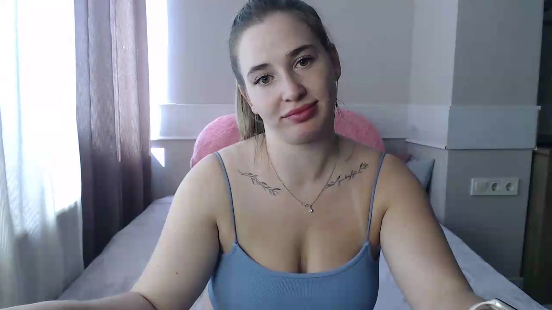 Gallery image thumbnail from Alaya_Wink's myfreecams stream on, 08/17/2026, 08:54 image 11 of 20