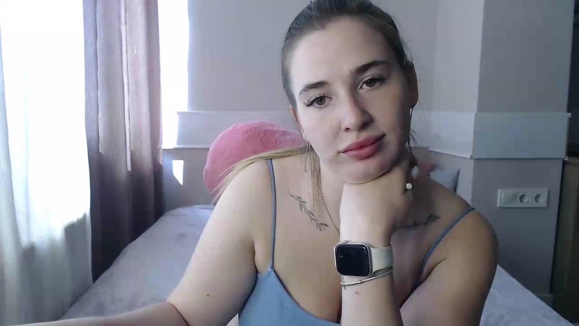 Gallery image thumbnail from Alaya_Wink's myfreecams stream on, 08/17/2026, 08:54 image 17 of 20