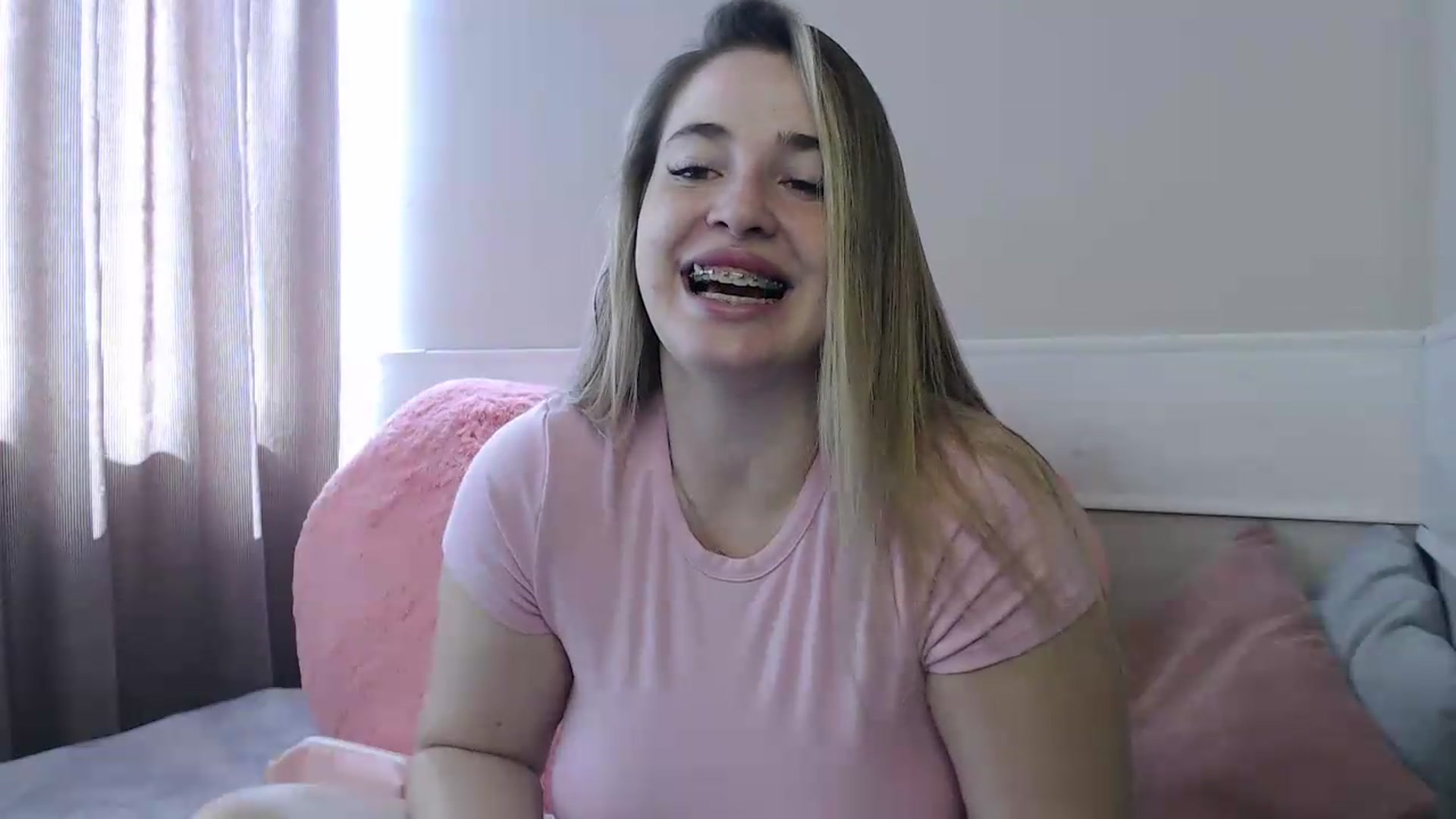 Gallery image thumbnail from Alaya_Wink's myfreecams stream on, 08/20/2026, 09:03 image 5 of 20