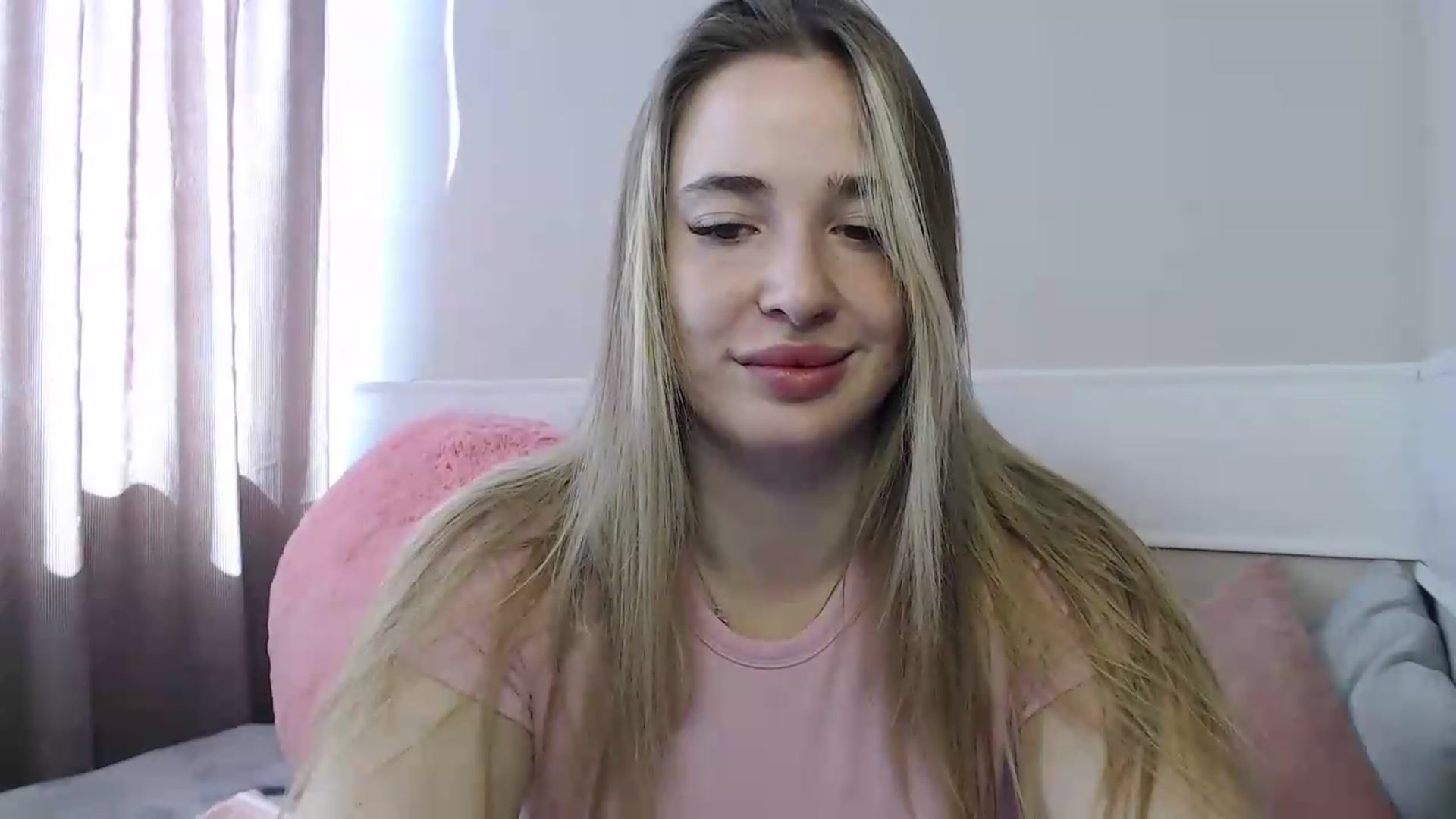 Gallery image thumbnail from Alaya_Wink's myfreecams stream on, 08/20/2026, 09:03 image 19 of 20