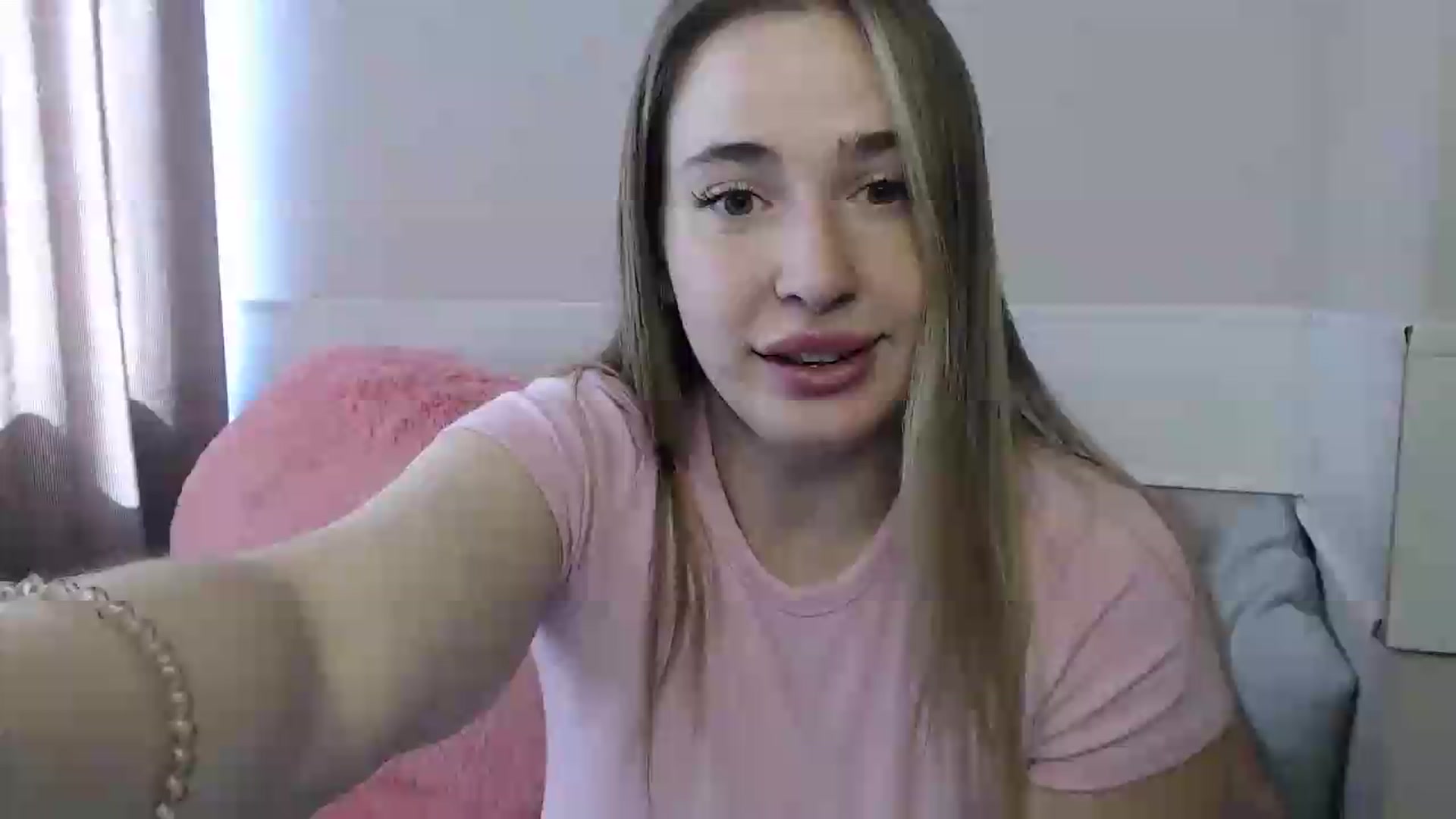 Gallery image thumbnail from Alaya_Wink's myfreecams stream on, 08/20/2026, 09:46 image 3 of 20