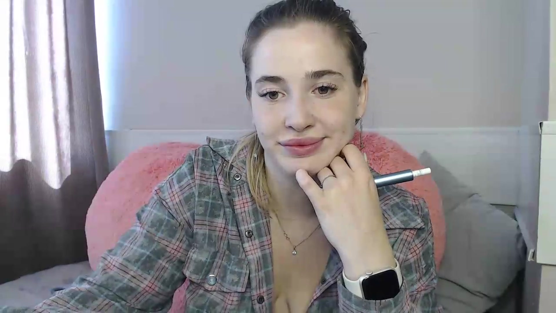 Gallery image thumbnail from Alaya_Wink's myfreecams stream on, 08/21/2026, 10:00 image 6 of 20