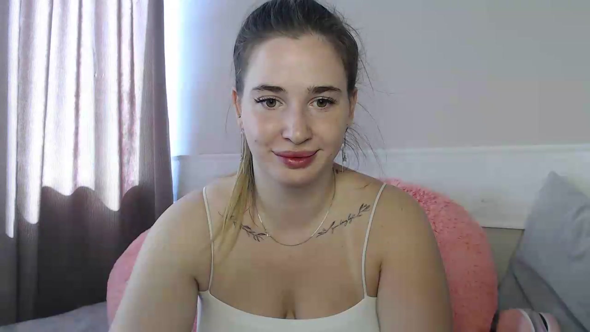 Gallery image thumbnail from Alaya_Wink's myfreecams stream on, 08/22/2026, 09:19 image 12 of 20