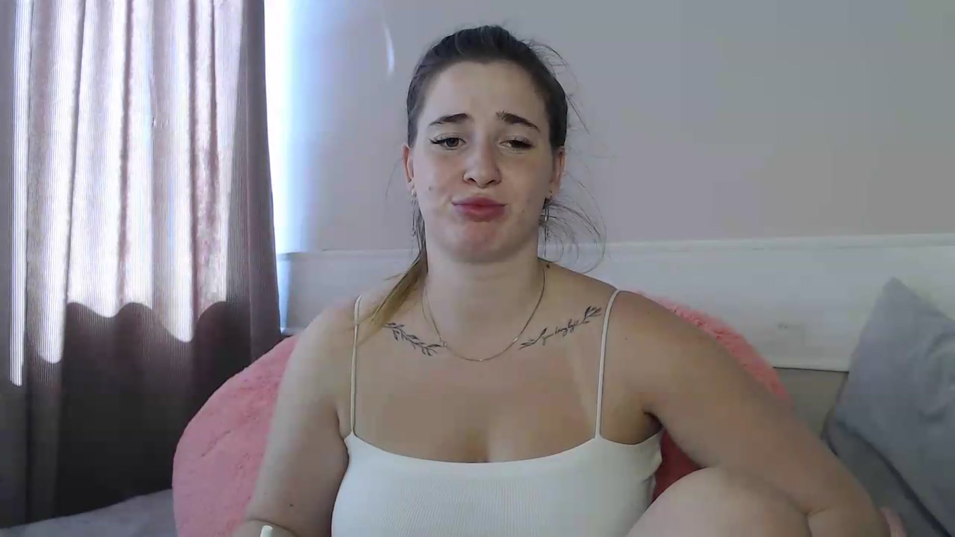 Gallery image thumbnail from Alaya_Wink's myfreecams stream on, 08/22/2026, 09:19 image 10 of 20