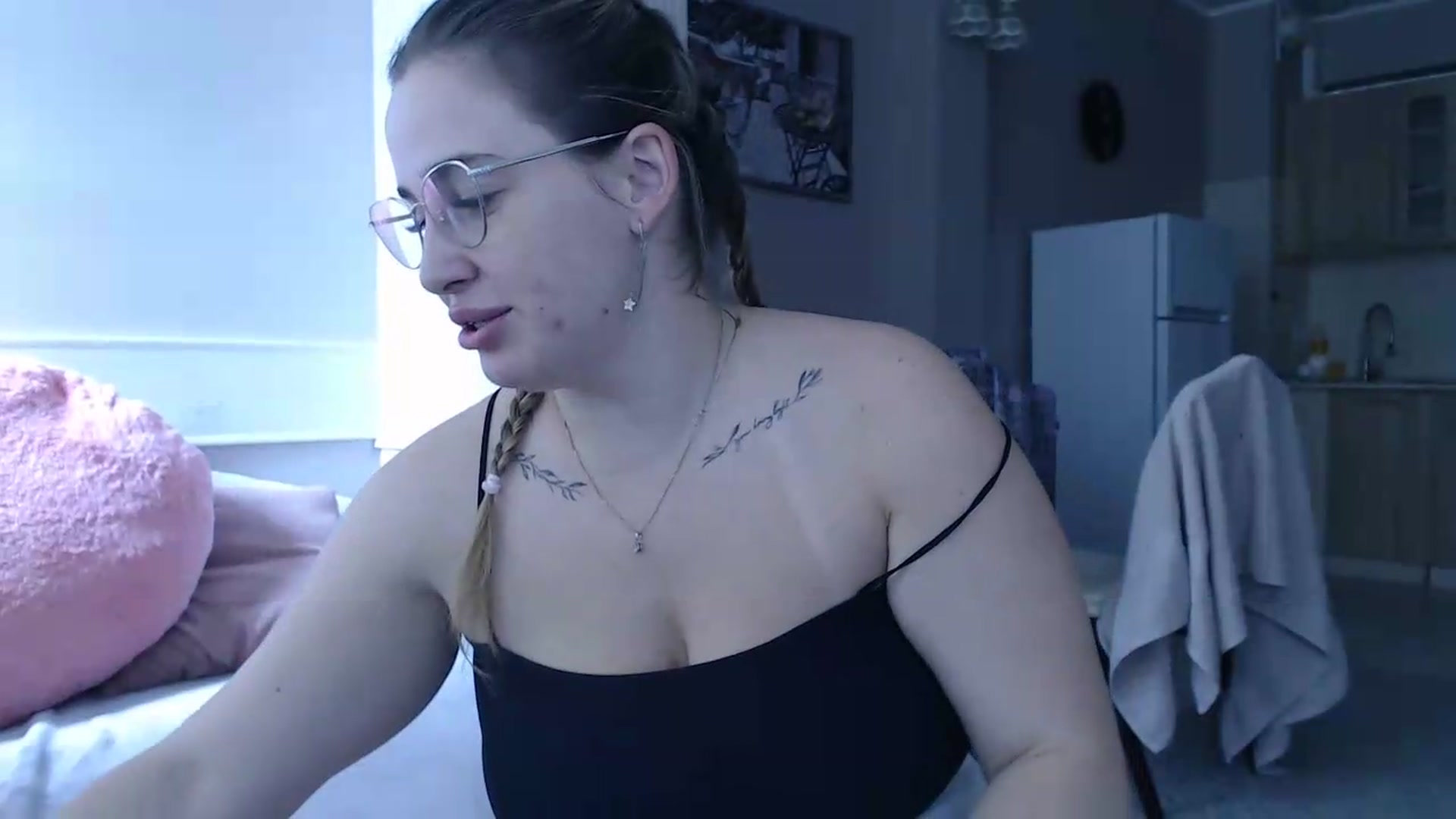 Gallery image thumbnail from Alaya_Wink's myfreecams stream on, 08/24/2026, 10:53 image 3 of 20