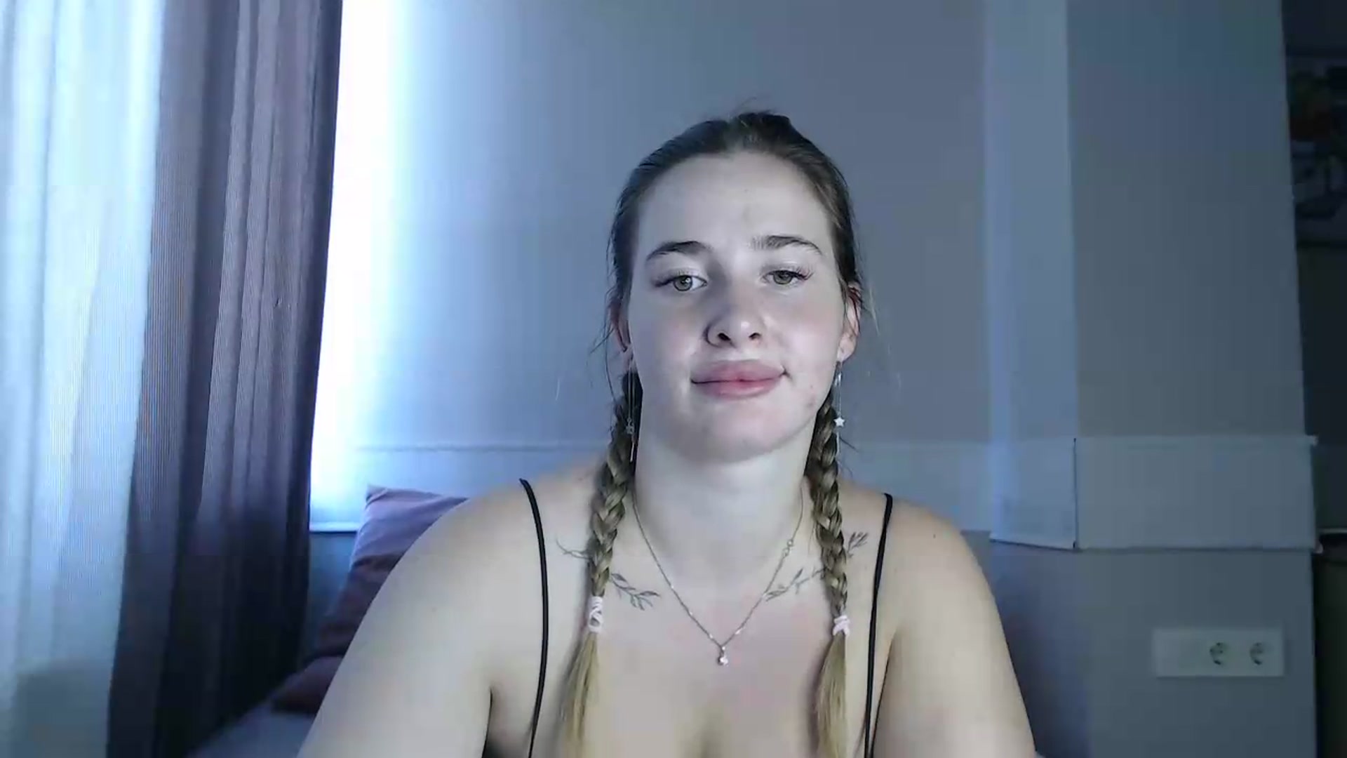 Gallery image thumbnail from Alaya_Wink's myfreecams stream on, 08/24/2026, 14:04 image 16 of 20
