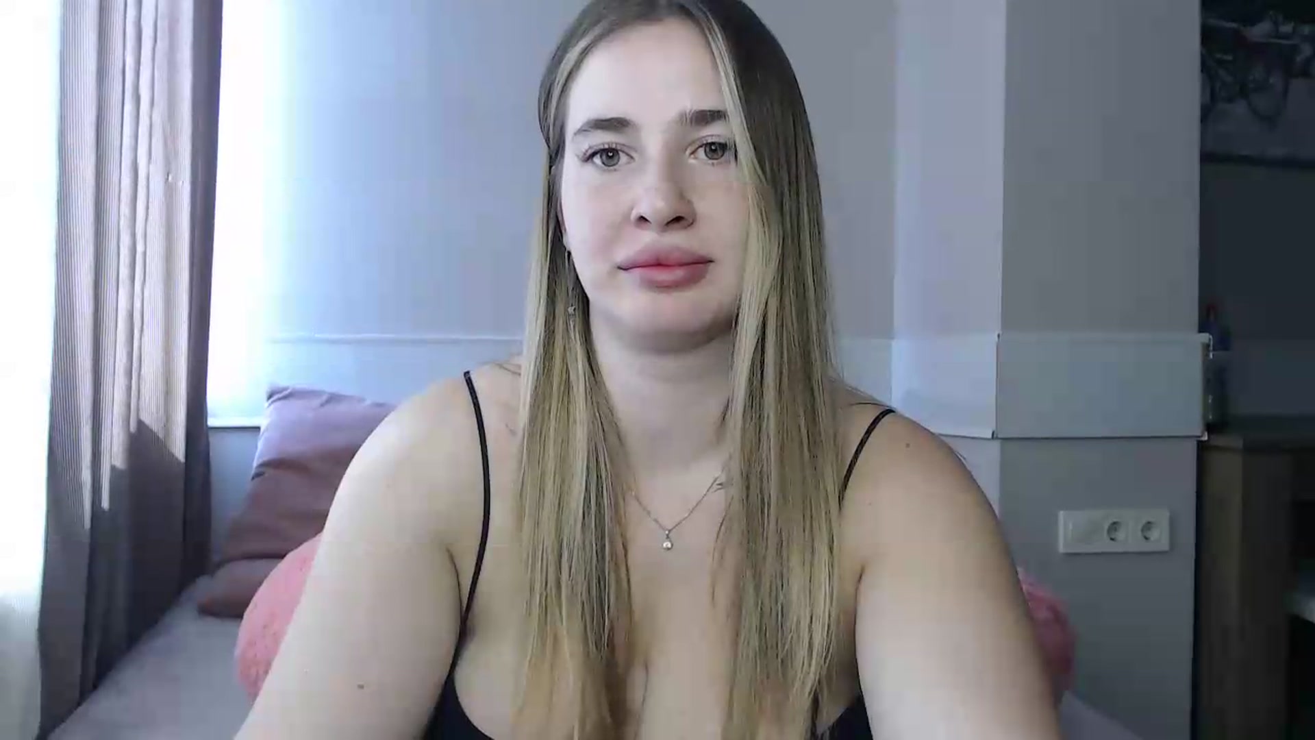 Gallery image thumbnail from Alaya_Wink's myfreecams stream on, 08/25/2026, 10:10 image 14 of 20