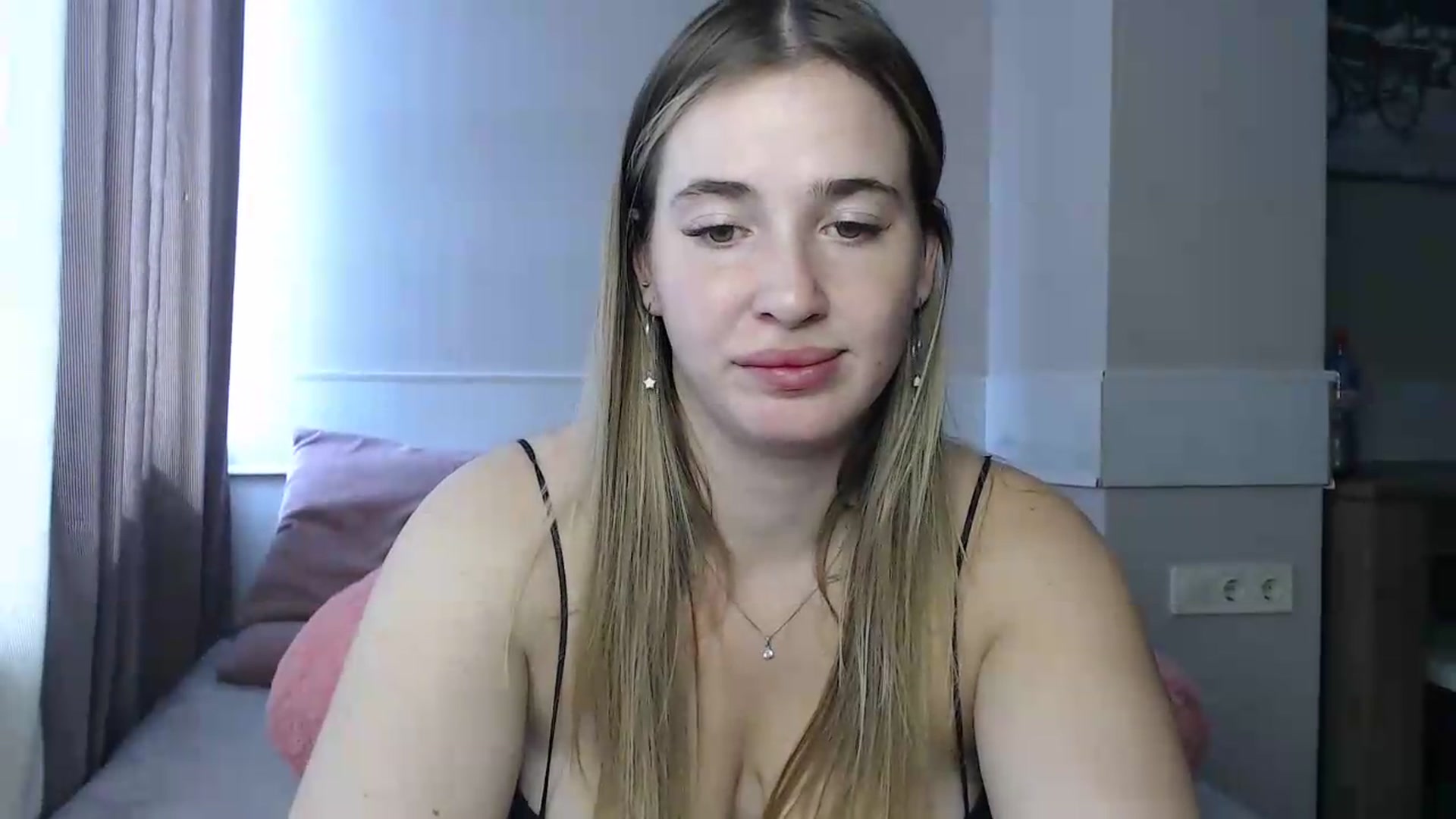 Gallery image thumbnail from Alaya_Wink's myfreecams stream on, 08/25/2026, 10:10 image 9 of 20