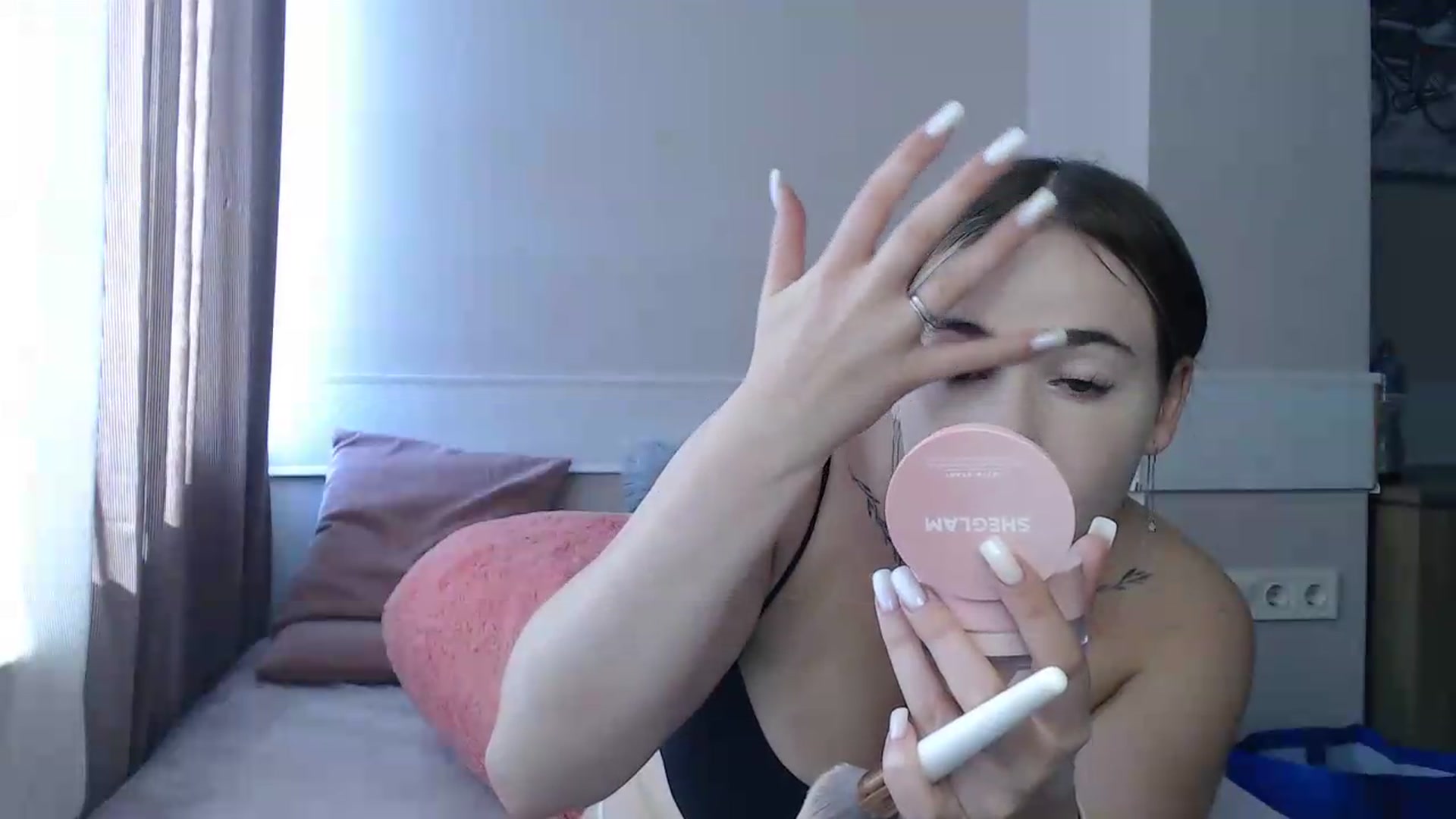Gallery image thumbnail from Alaya_Wink's myfreecams stream on, 08/25/2026, 11:23 image 5 of 20