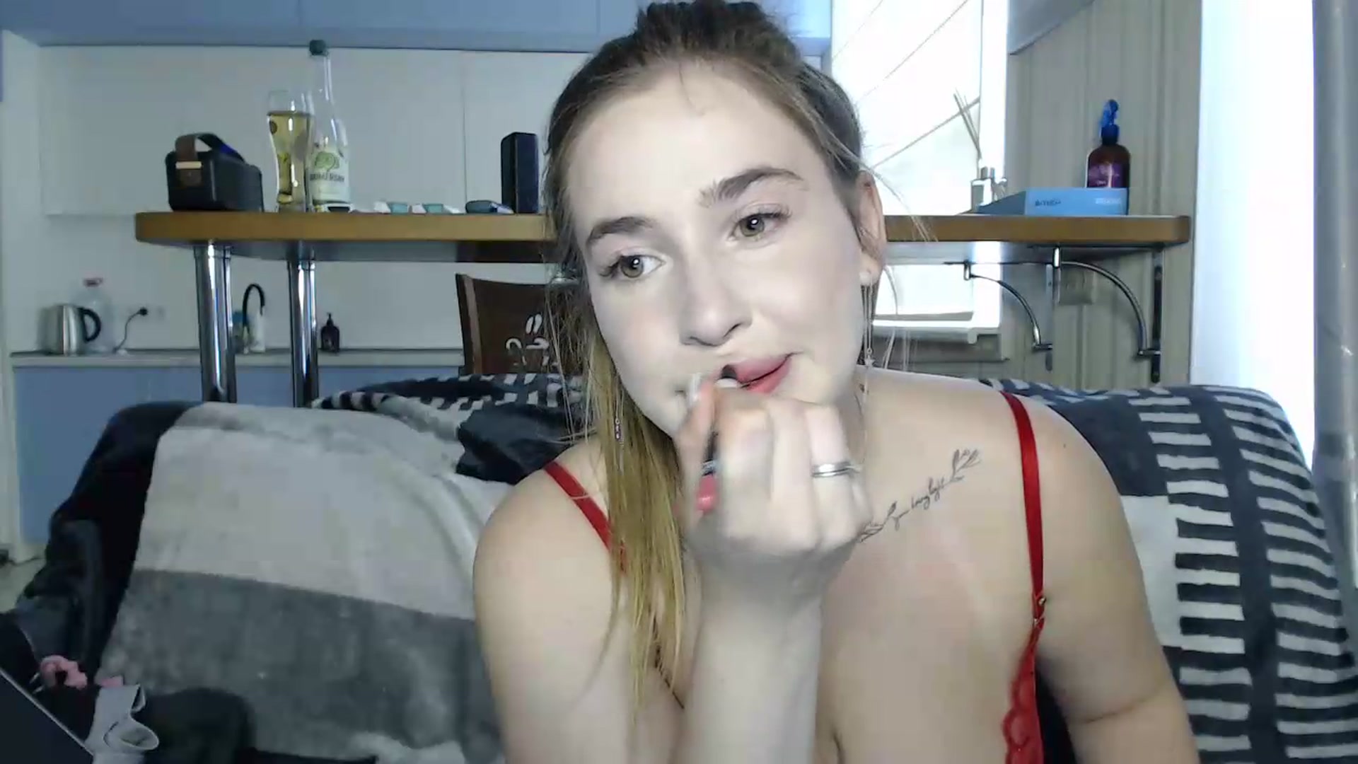 Gallery image thumbnail from Alaya_Wink's myfreecams stream on, 08/27/2026, 11:45 image 4 of 20