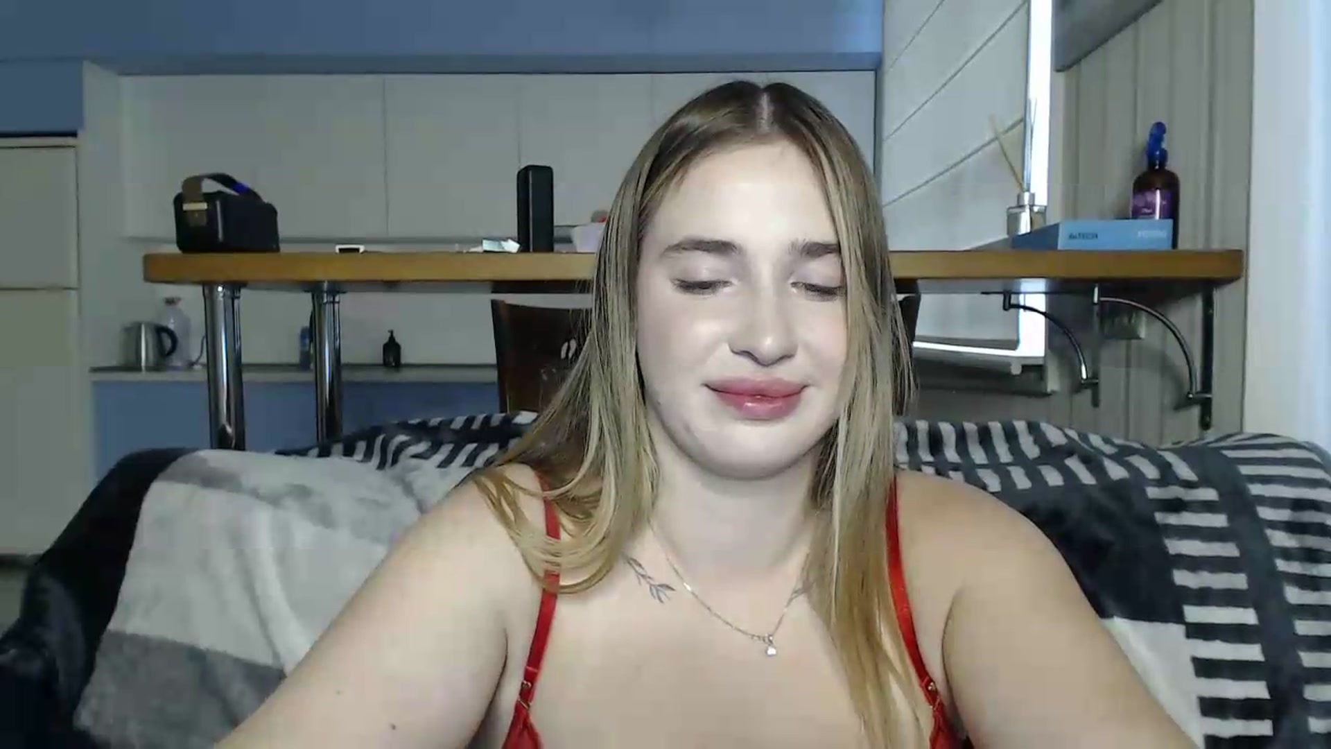 Gallery image thumbnail from Alaya_Wink's myfreecams stream on, 08/27/2026, 14:47 image 8 of 20