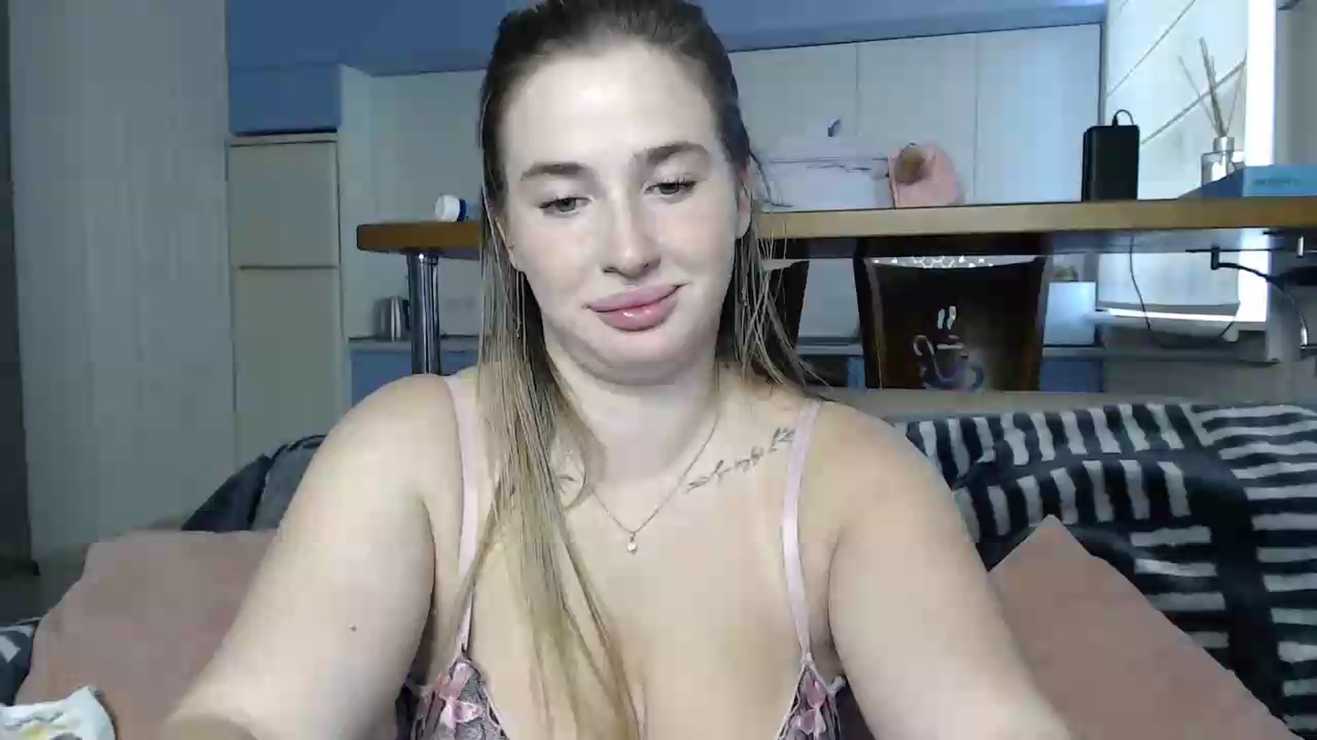 Gallery image thumbnail from Alaya_Wink's myfreecams stream on, 08/29/2026, 14:43 image 16 of 20