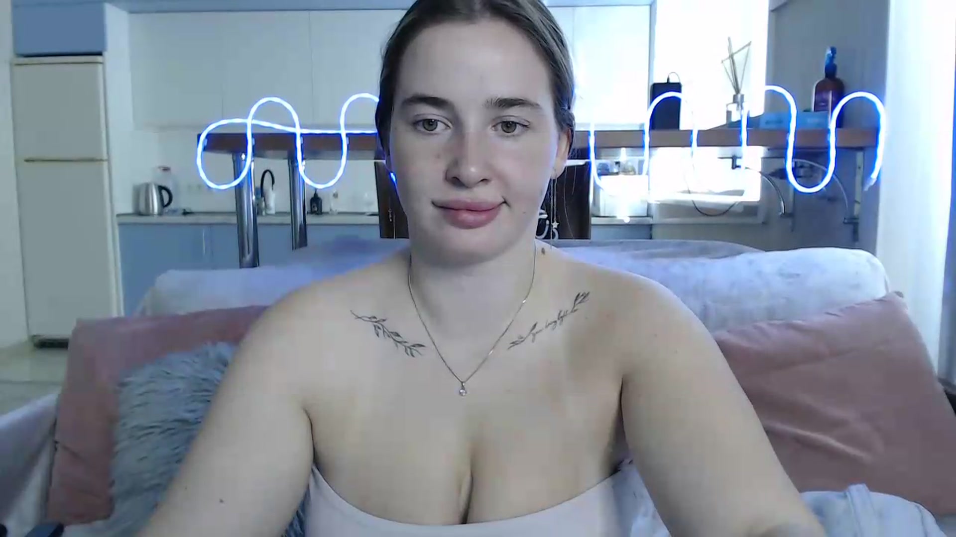 Gallery image thumbnail from Alaya_Wink's myfreecams stream on, 08/31/2026, 09:17 image 17 of 20