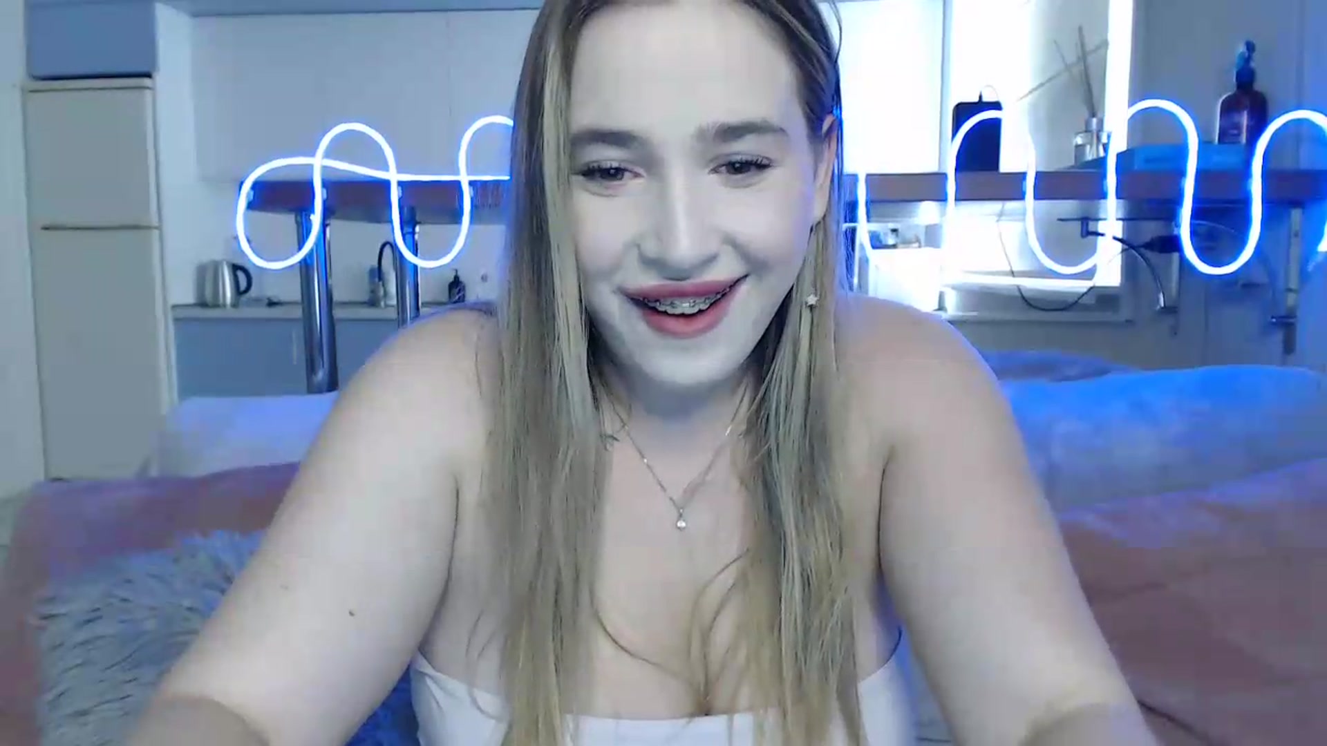 Gallery image thumbnail from Alaya_Wink's myfreecams stream on, 08/31/2026, 10:24 image 17 of 20
