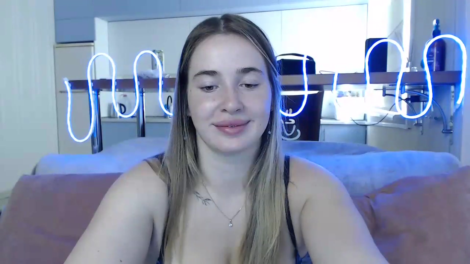 Gallery image thumbnail from Alaya_Wink's myfreecams stream on, 09/01/2026, 09:10 image 14 of 20