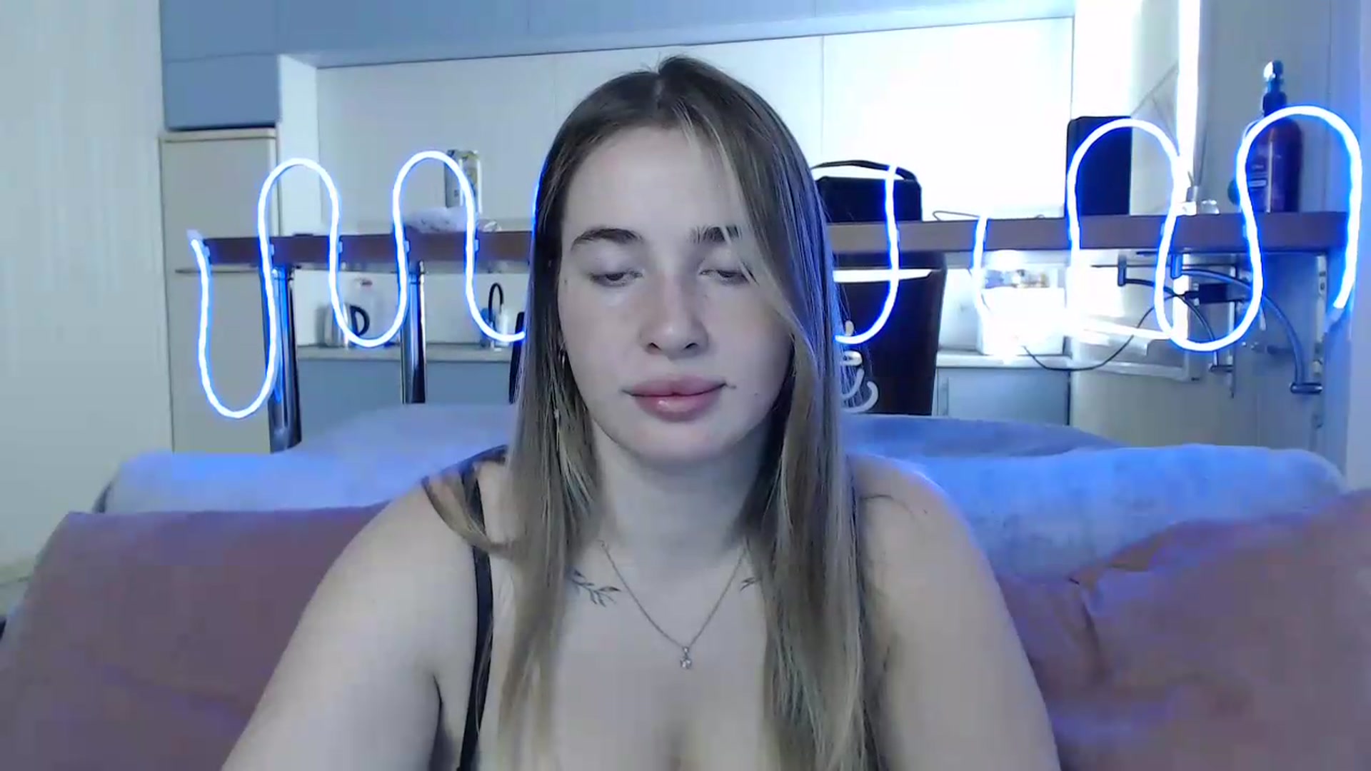 Gallery image thumbnail from Alaya_Wink's myfreecams stream on, 09/01/2026, 09:10 image 10 of 20