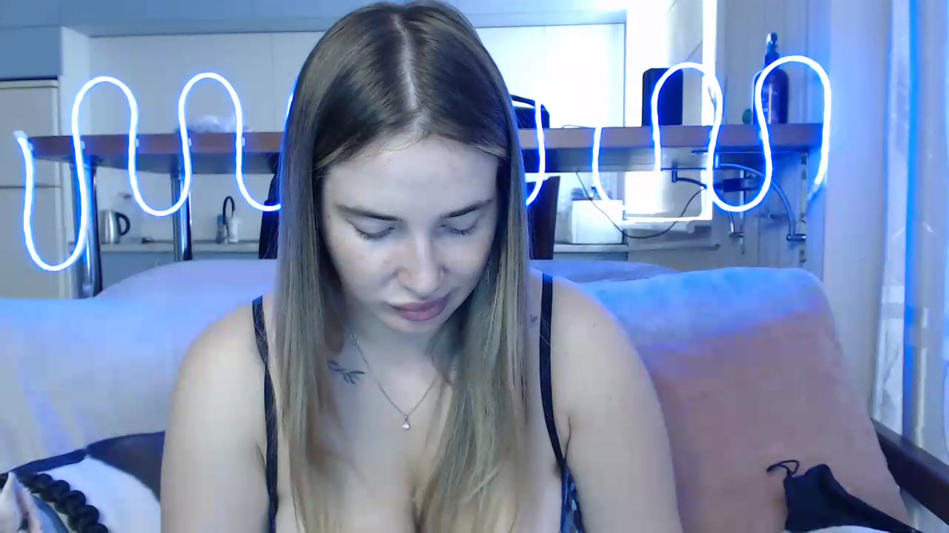 Gallery image thumbnail from Alaya_Wink's myfreecams stream on, 09/01/2026, 10:09 image 7 of 20