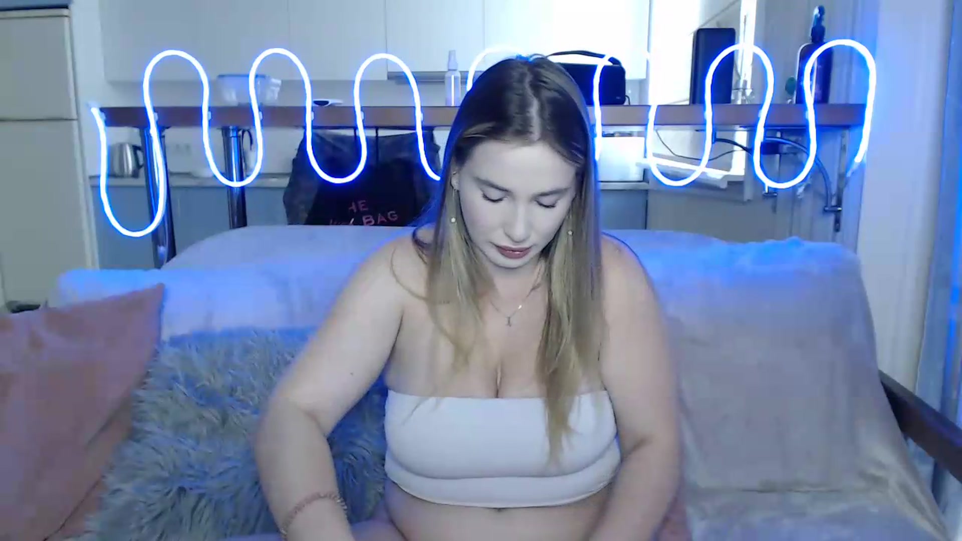 Gallery image thumbnail from Alaya_Wink's myfreecams stream on, 09/03/2026, 11:11 image 8 of 20