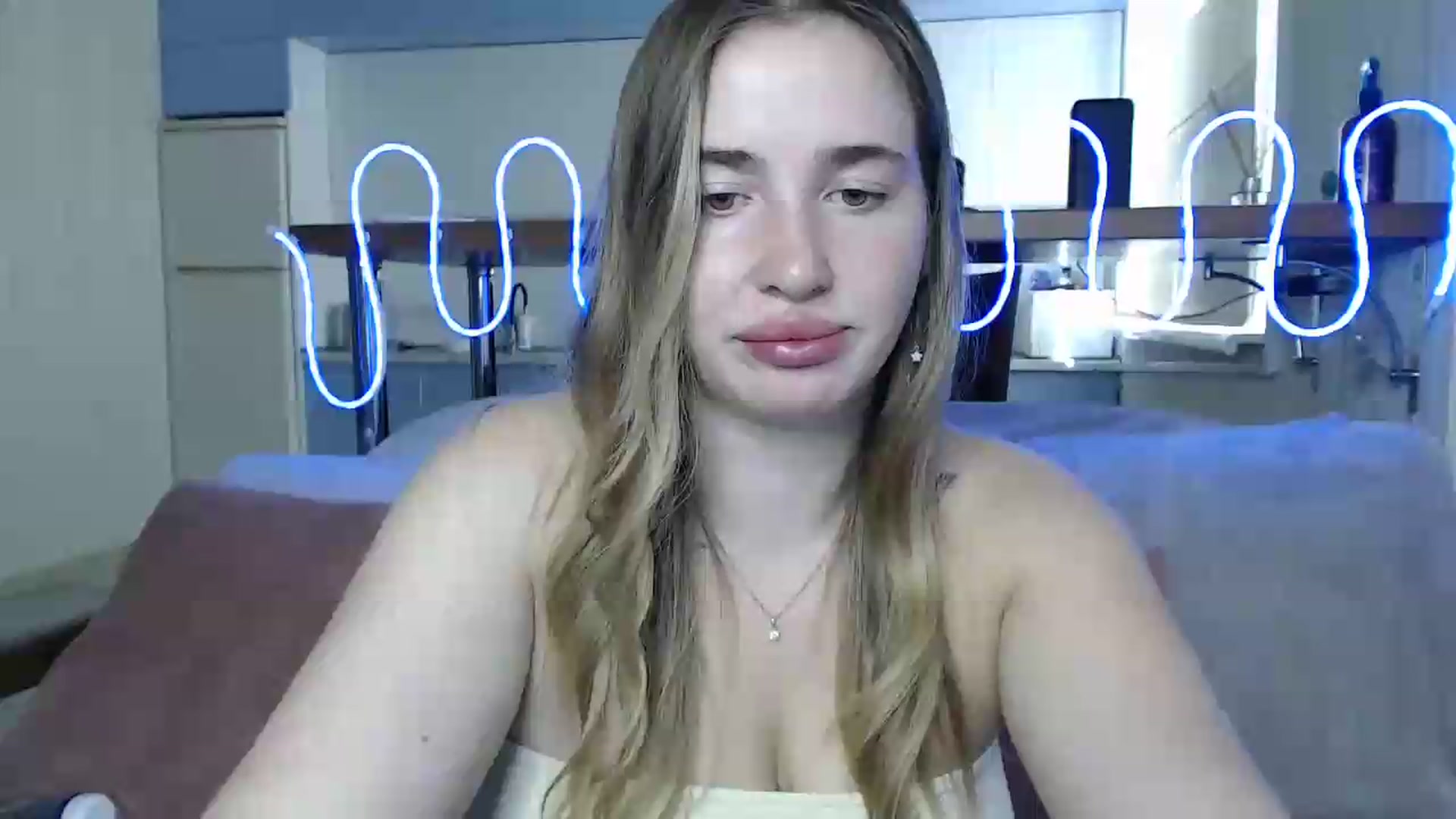 Gallery image thumbnail from Alaya_Wink's myfreecams stream on, 09/04/2026, 09:04 image 18 of 20