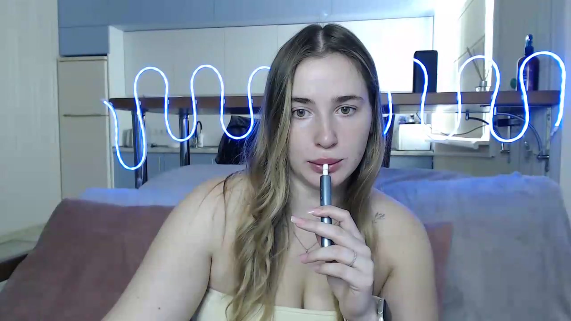 Gallery image thumbnail from Alaya_Wink's myfreecams stream on, 09/04/2026, 09:04 image 4 of 20
