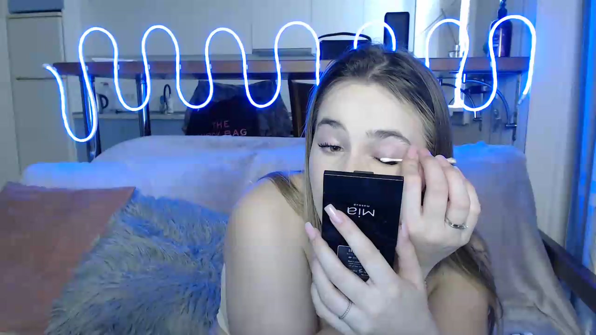 Gallery image thumbnail from Alaya_Wink's myfreecams stream on, 09/04/2026, 11:35 image 16 of 20