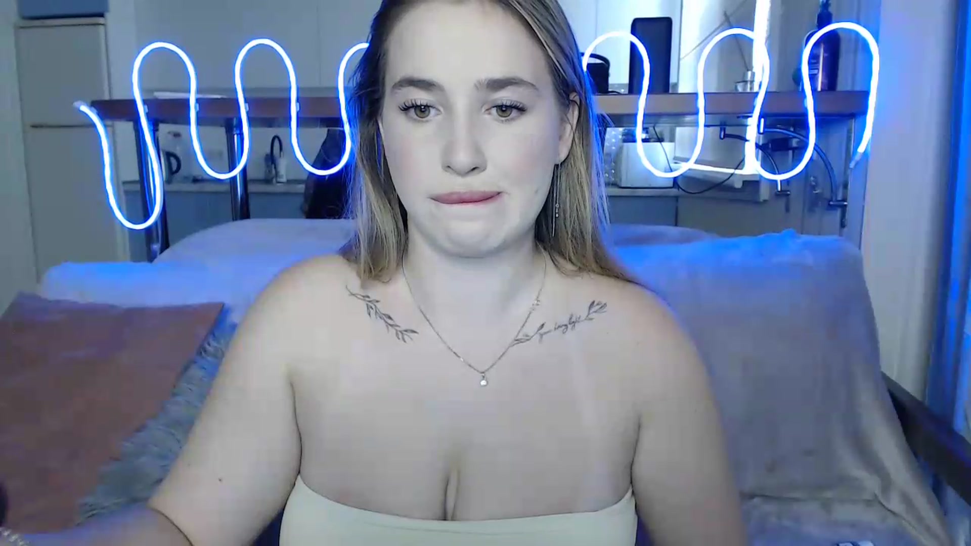 Gallery image thumbnail from Alaya_Wink's myfreecams stream on, 09/04/2026, 11:35 image 19 of 20